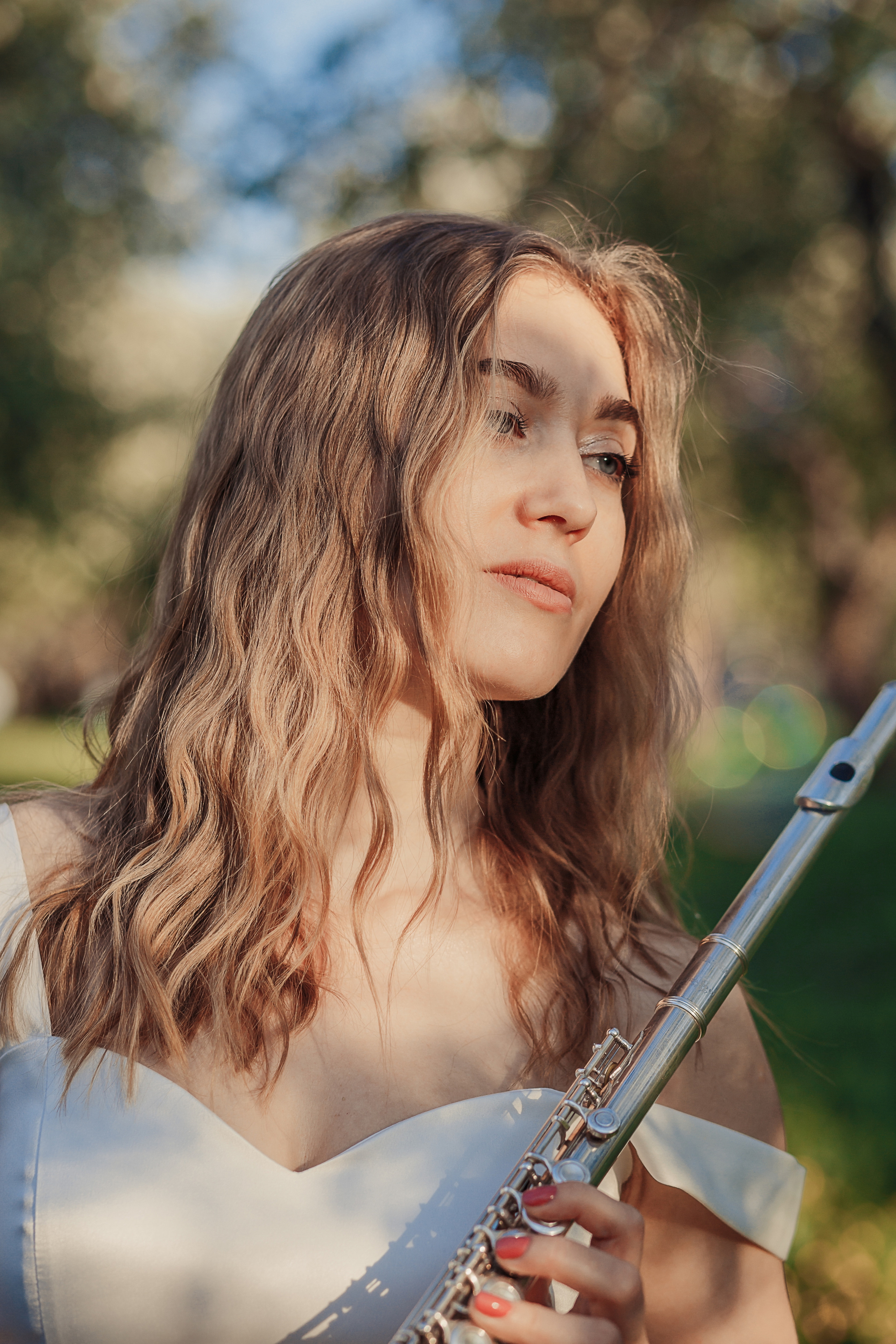 rina_sphoto, фотограф Катерина Сысуева, Рина Сысуева, женский фотограф Москва, профессиональный фотограф москва, фотограф коломенское, парк коломенское, красивая девушка в розовом платье с флейтой, яблони