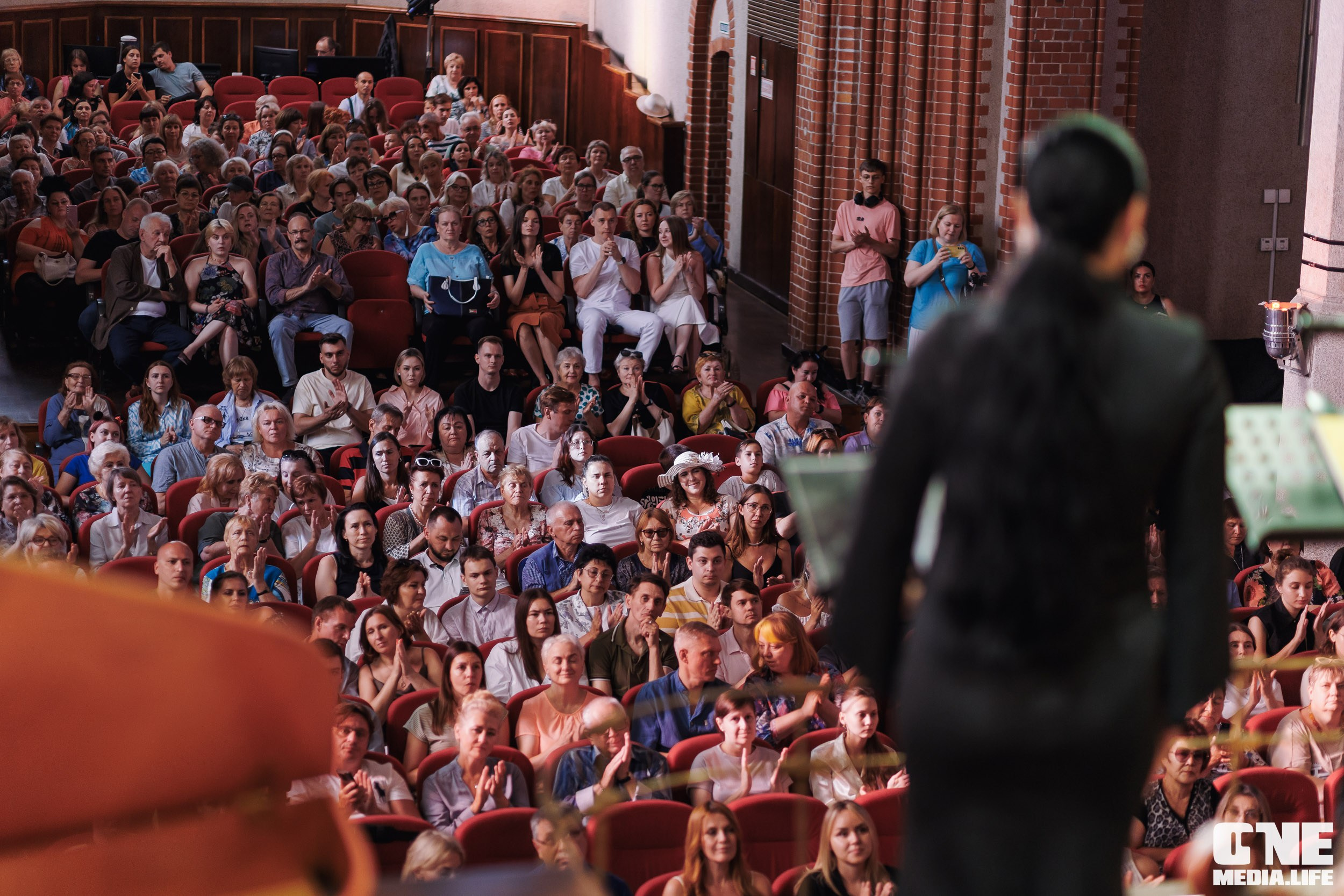 Фоторепортаж из Калининградской филармонии. One Media Life: фоторепортажи, фотоотчеты с мероприятий и заведений