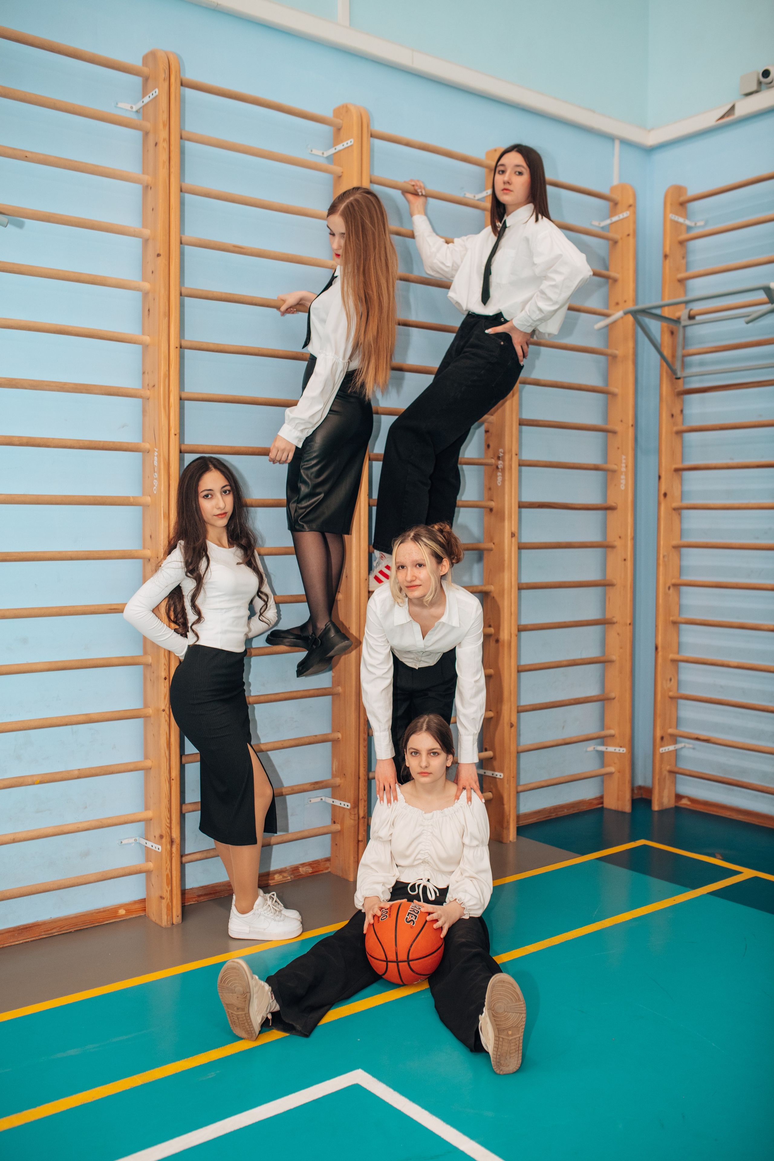 Выпускные альбомы. Фотограф Алла Елисеева