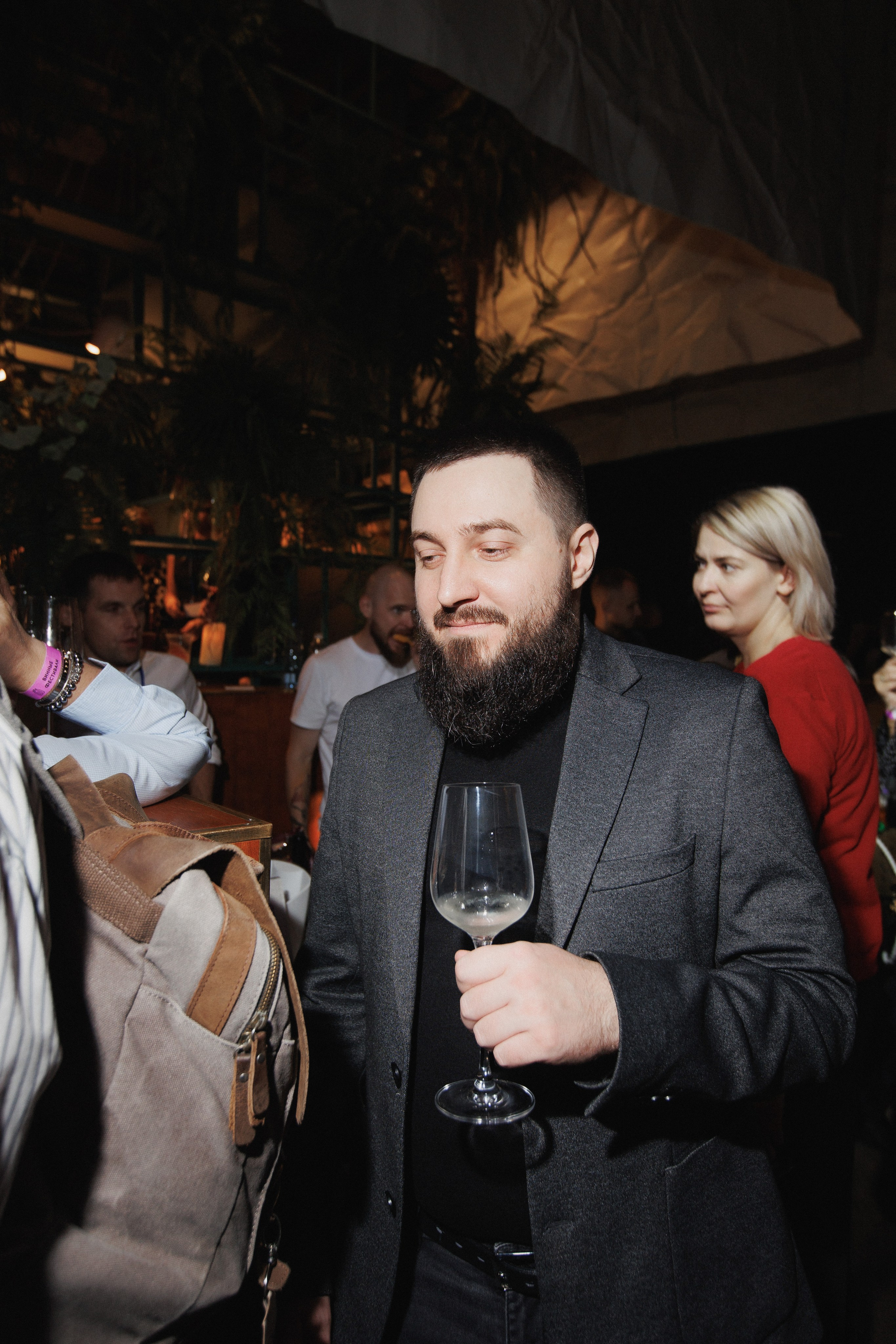 ВИННЫЙ ФЕСТИВАЛЬ. СВОИ. ФОТООТЧЕТЫ-СОБЫТИЯ-МЕСТА