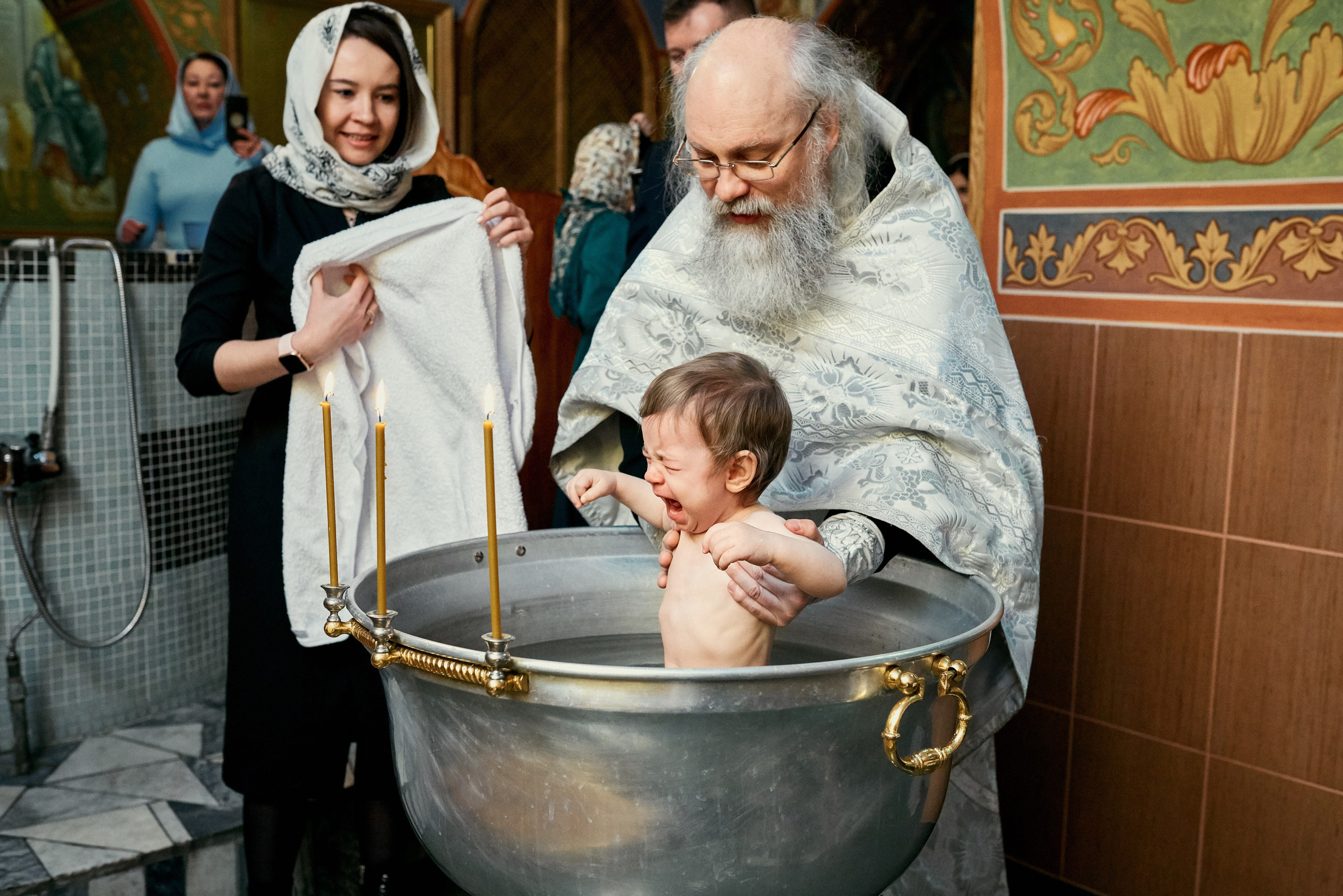 Фотограф на крещение в Москве, заказать услуги проф фотосъёмки — Цены и стоимость услуг фотосъёмки крещения