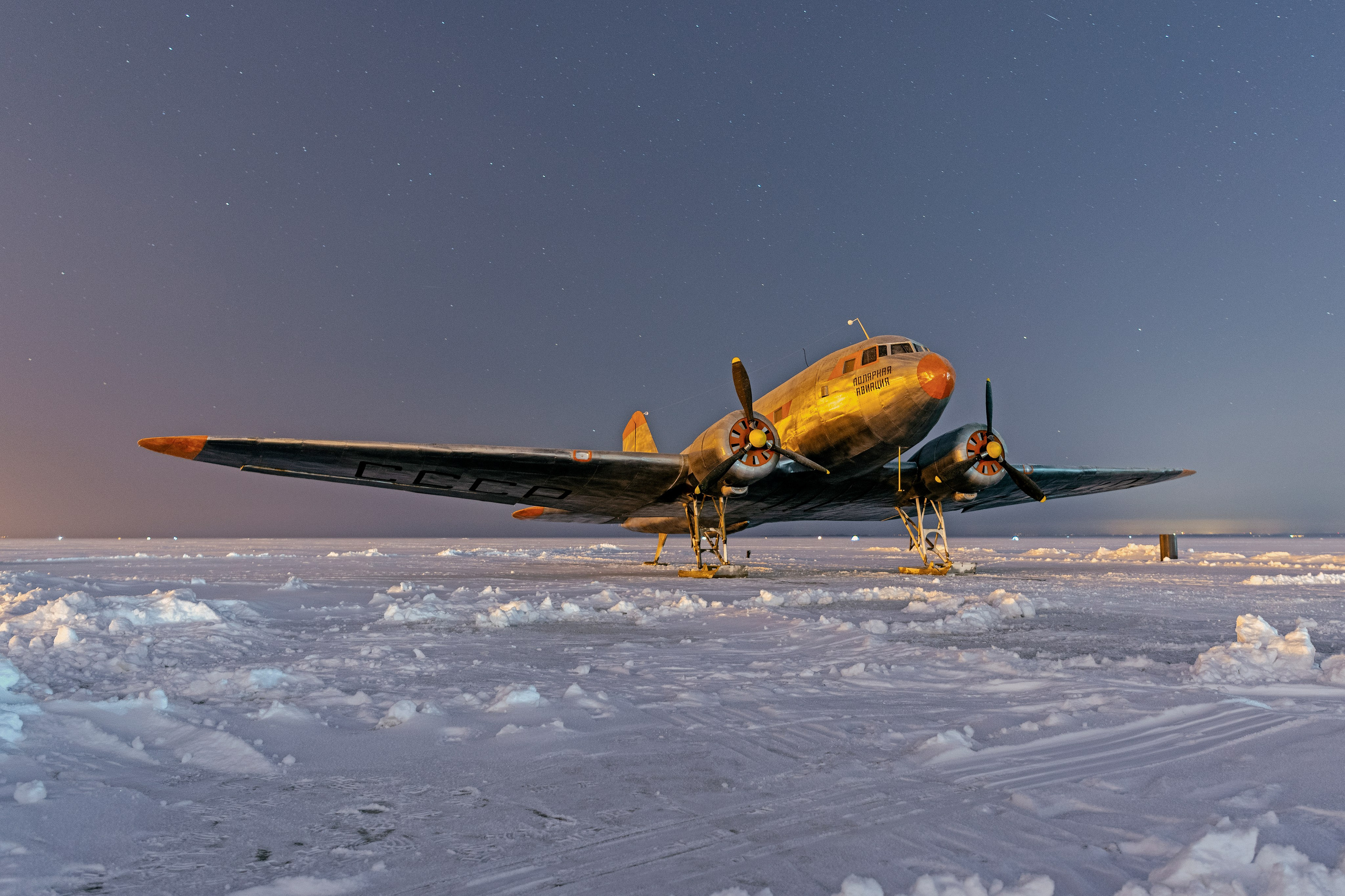 From the past to the future of aviation through photography