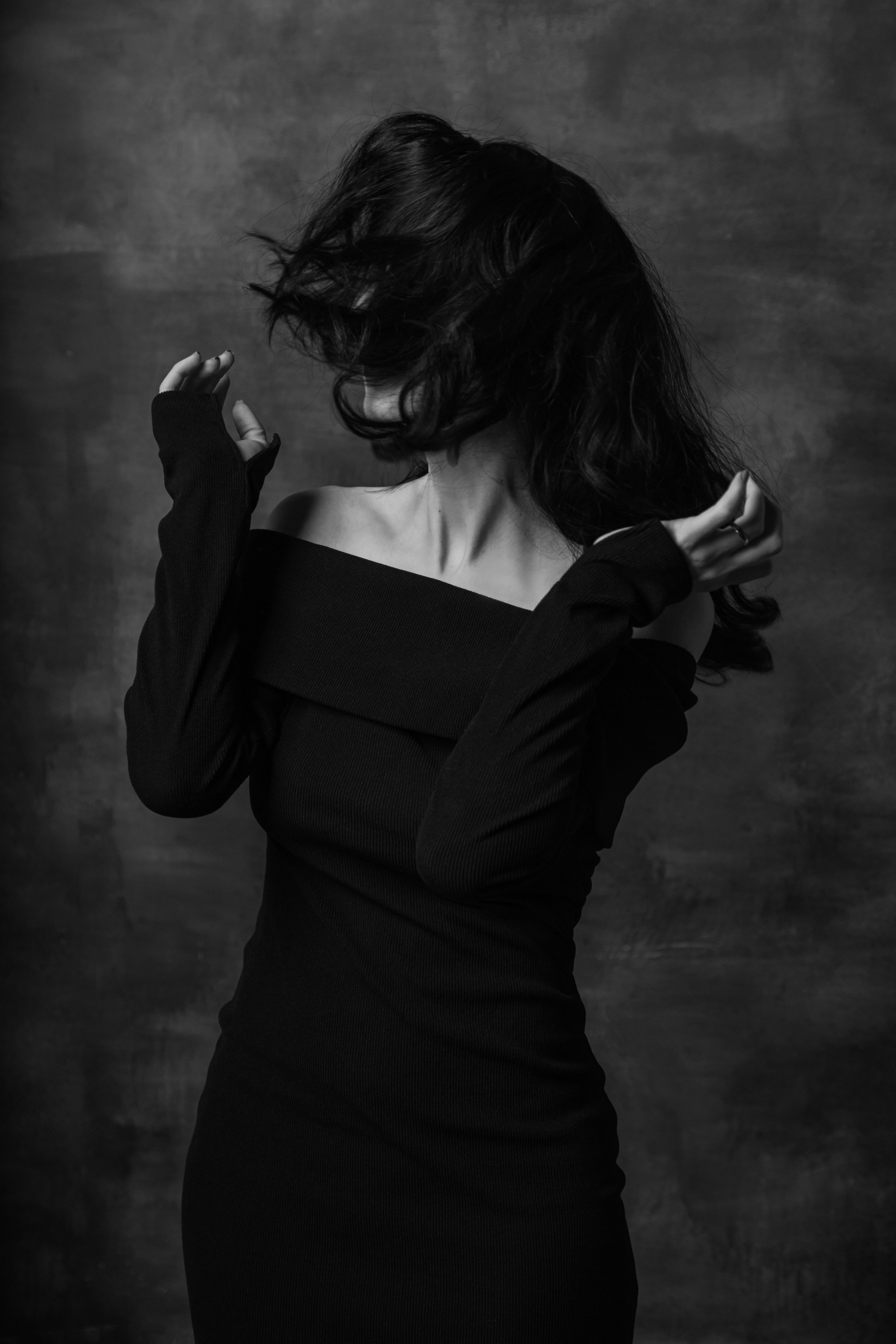 Фотосессия девушки в студии. Фотограф Гладков Дмитрий. Стоимость и  примеры работ.