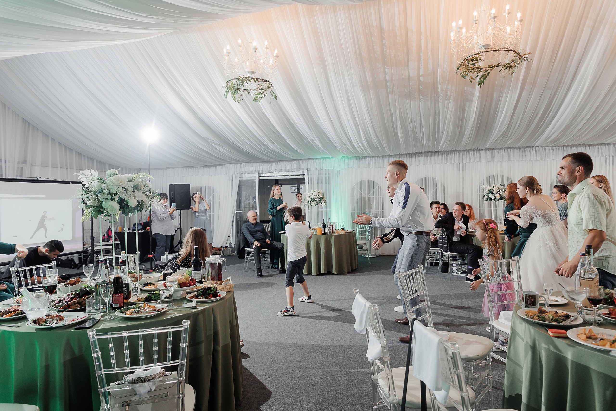 Фотограф на свадьбу в Твери и Тверской области. Свадебный и семейный фотограф в Твери и Тверской области