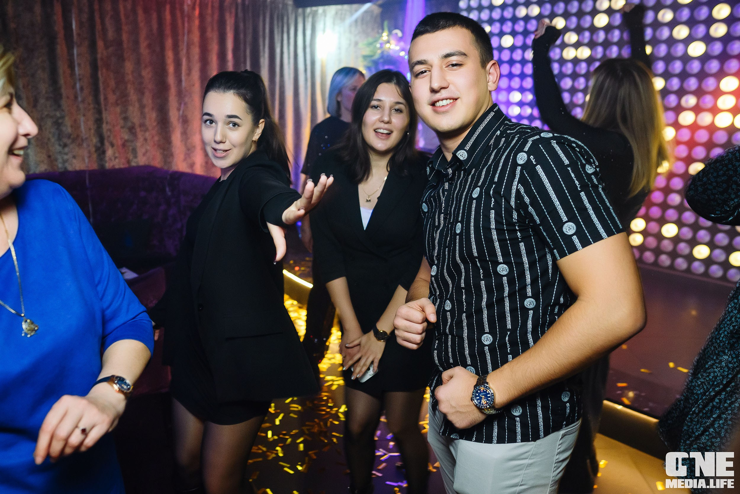 Фоторепортаж из караоке-клуба Эйфория. One Media Life: фоторепортажи, фотоотчеты с мероприятий и заведений