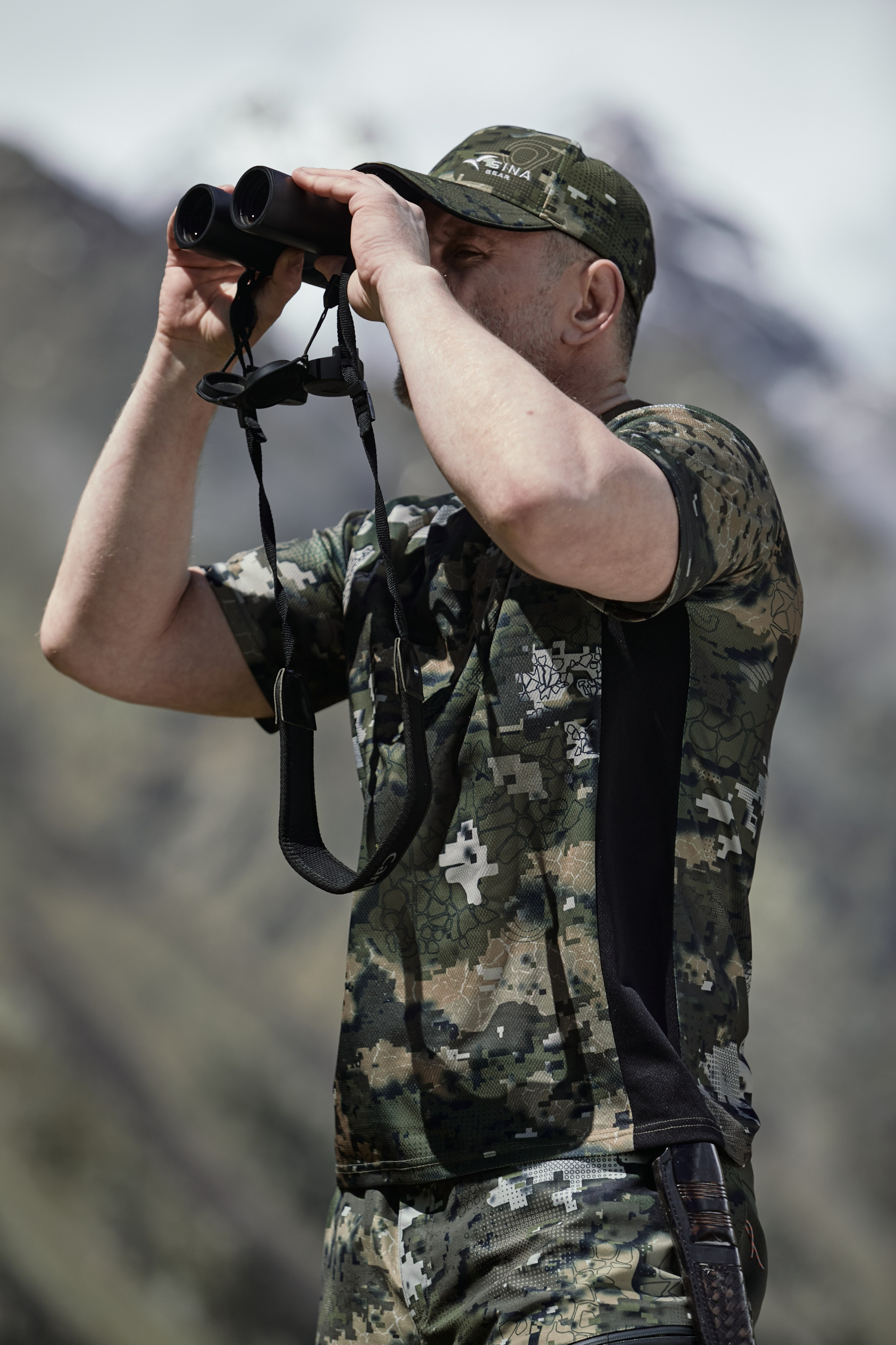 Съемка для бренда охотничьей одежды под ключ. Фотограф Продюсер в горах КБР / Москва Нальчик Горы