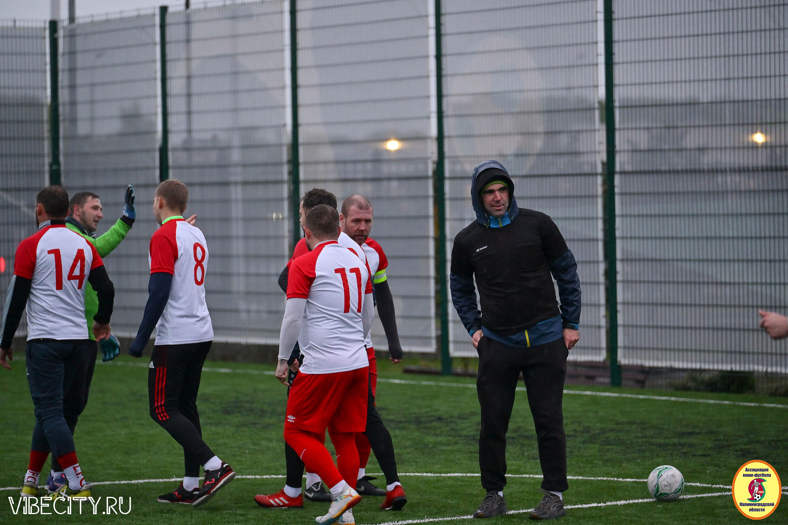ИГРЫ МИНИ-ФУТБОЛЬНОЙ ЛИГИ. VIBECITY.RU Вайб Сити Ру Фоторепортажи Фотоотчеты Калининград