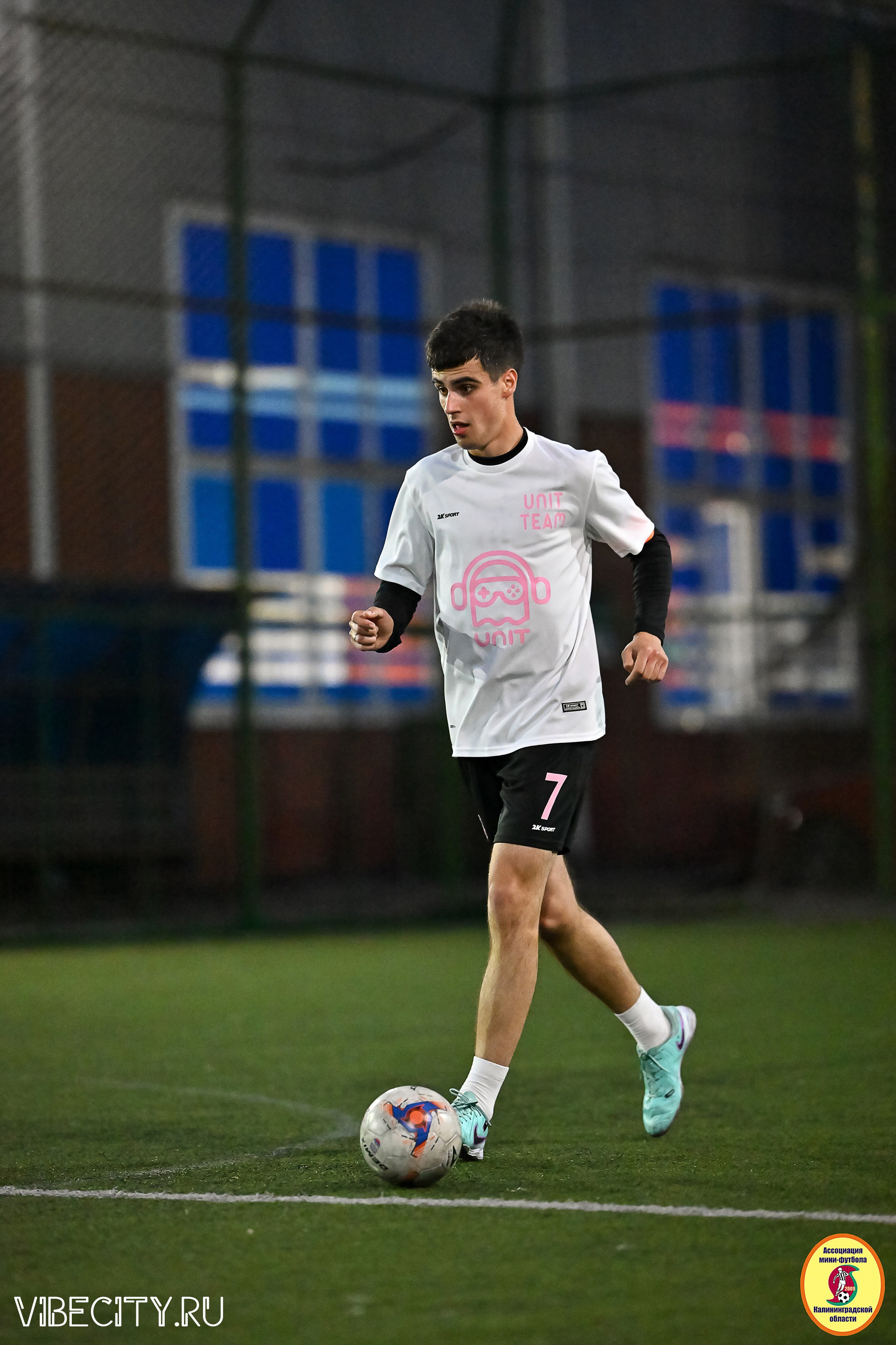 ИГРЫ МИНИ-ФУТБОЛЬНОЙ И КОРПОРАТИВНОЙ ЛИГИ. VIBECITY.RU Вайб Сити Ру Фоторепортажи Фотоотчеты Калининград