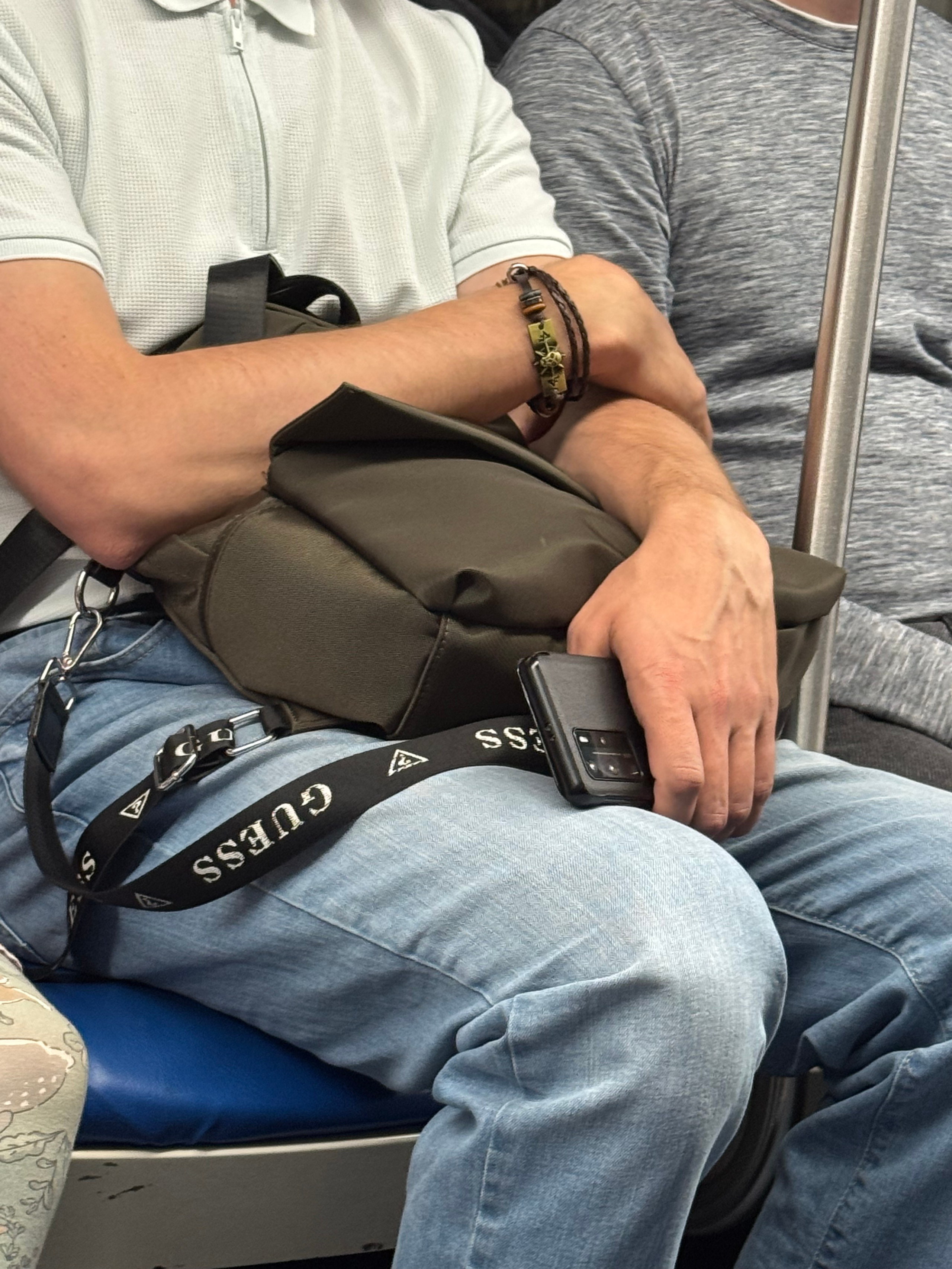 #руки_незнакомцев. Главная