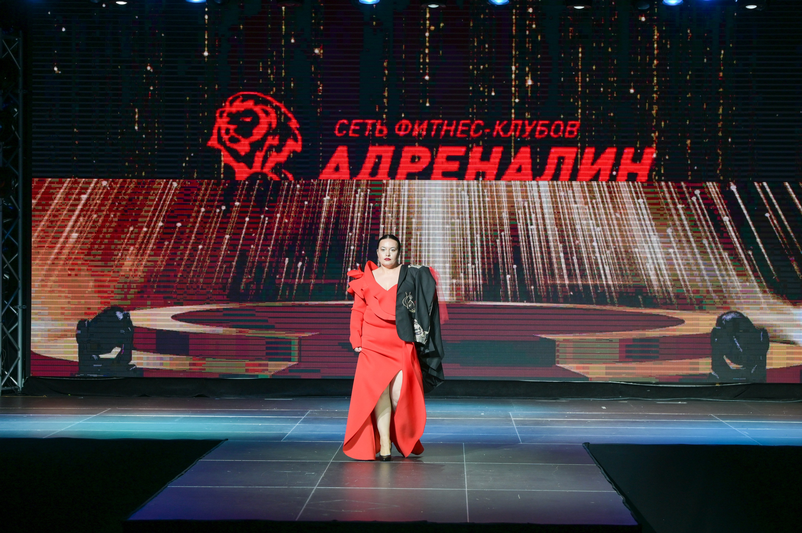 Fashion Show Photos. Фотоуслуги, услуги фотографа, фотографирование важных событий