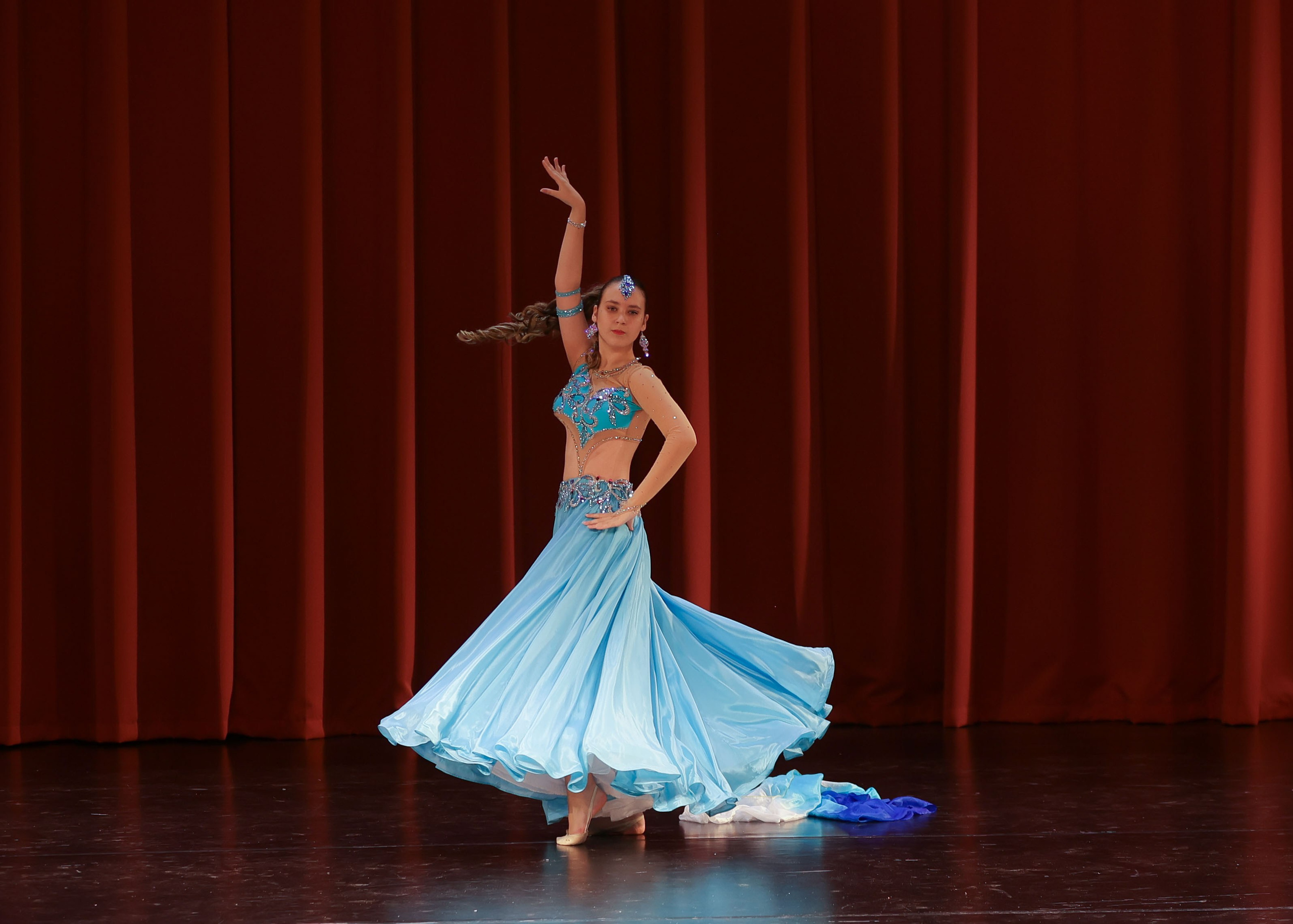 Фестиваль хореографического искусства «КУБОК ЛЕГЕНДЫ — 2025». Выпускные альбомы и школьный фотограф в Подольске, Троицке, Щербинке, Москве и Московской области