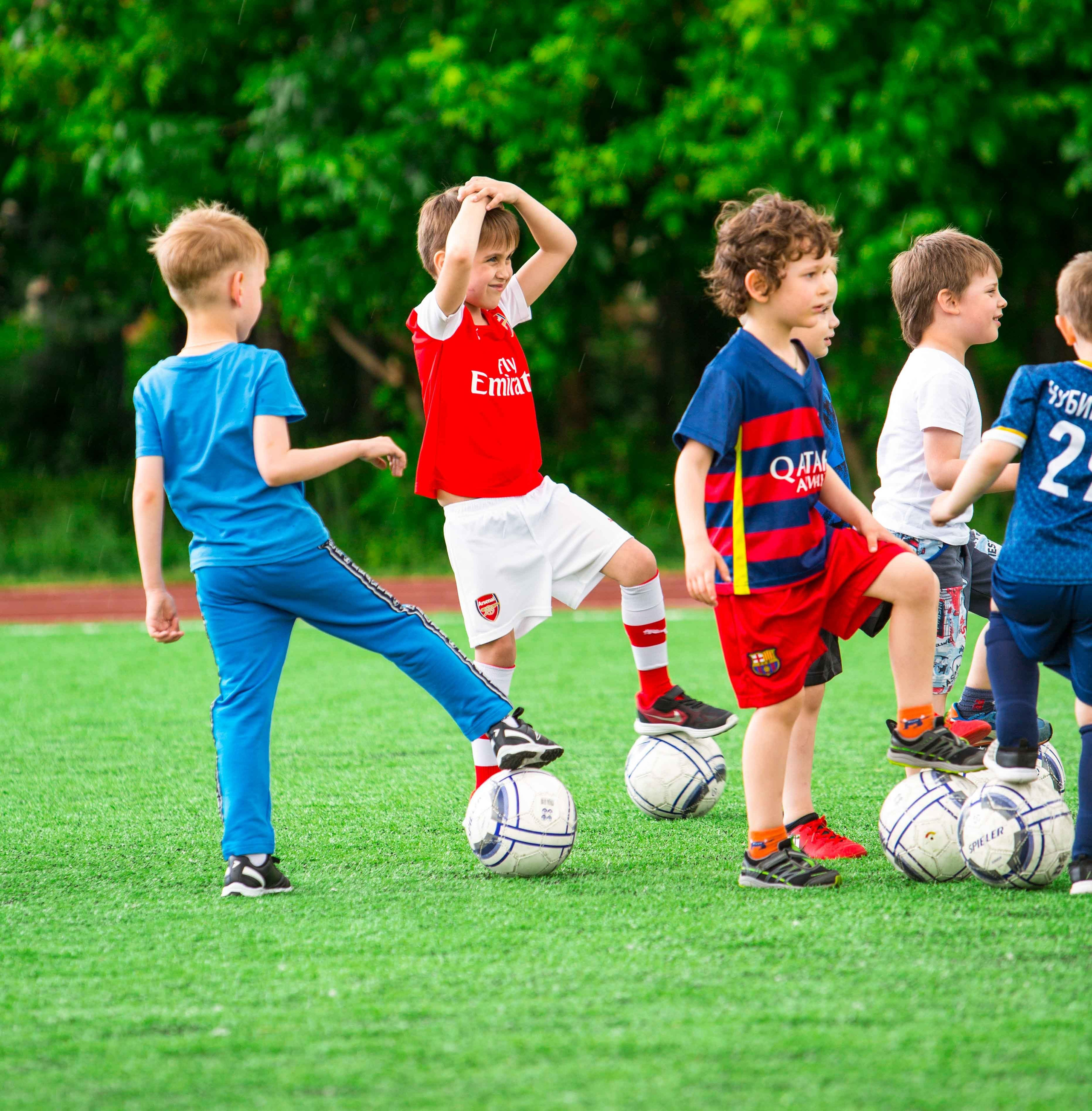 Футбольная школа «Юниор». Выпускные альбомы и школьный фотограф в Подольске, Троицке, Щербинке, Москве и Московской области