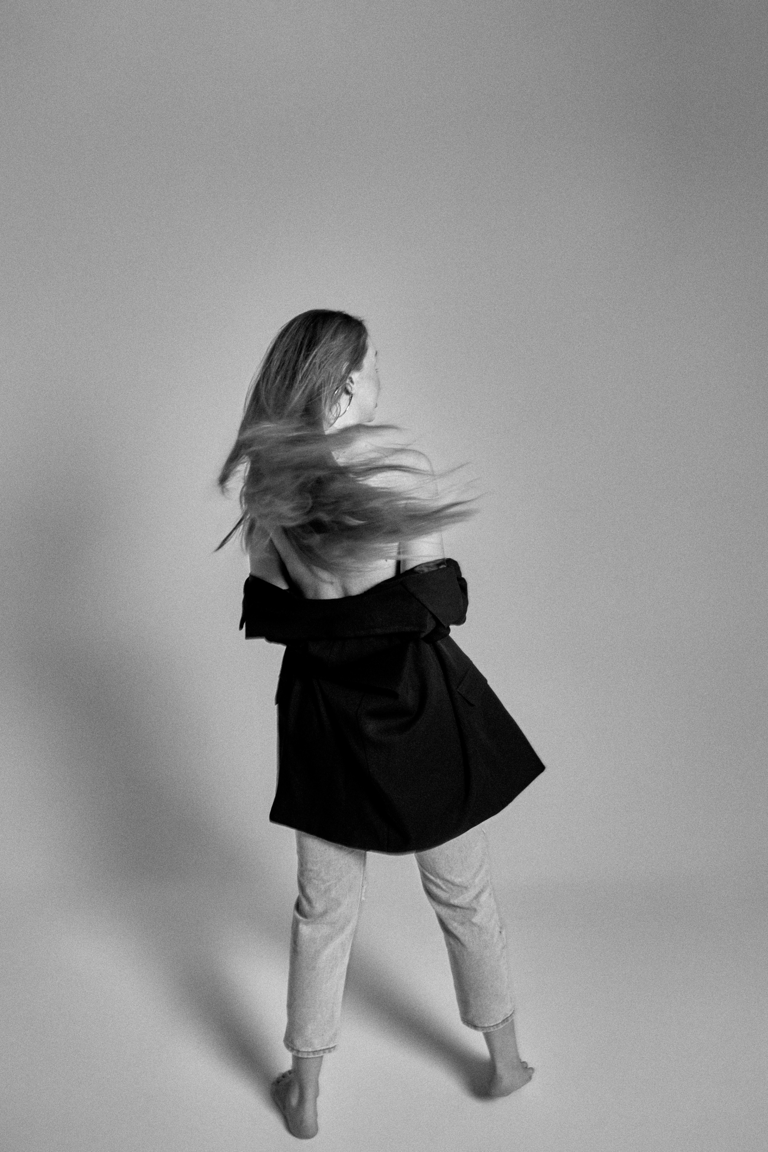 Стильный минимализм на циклораме. Фотограф Челябинск — Кирилл Устюжанин