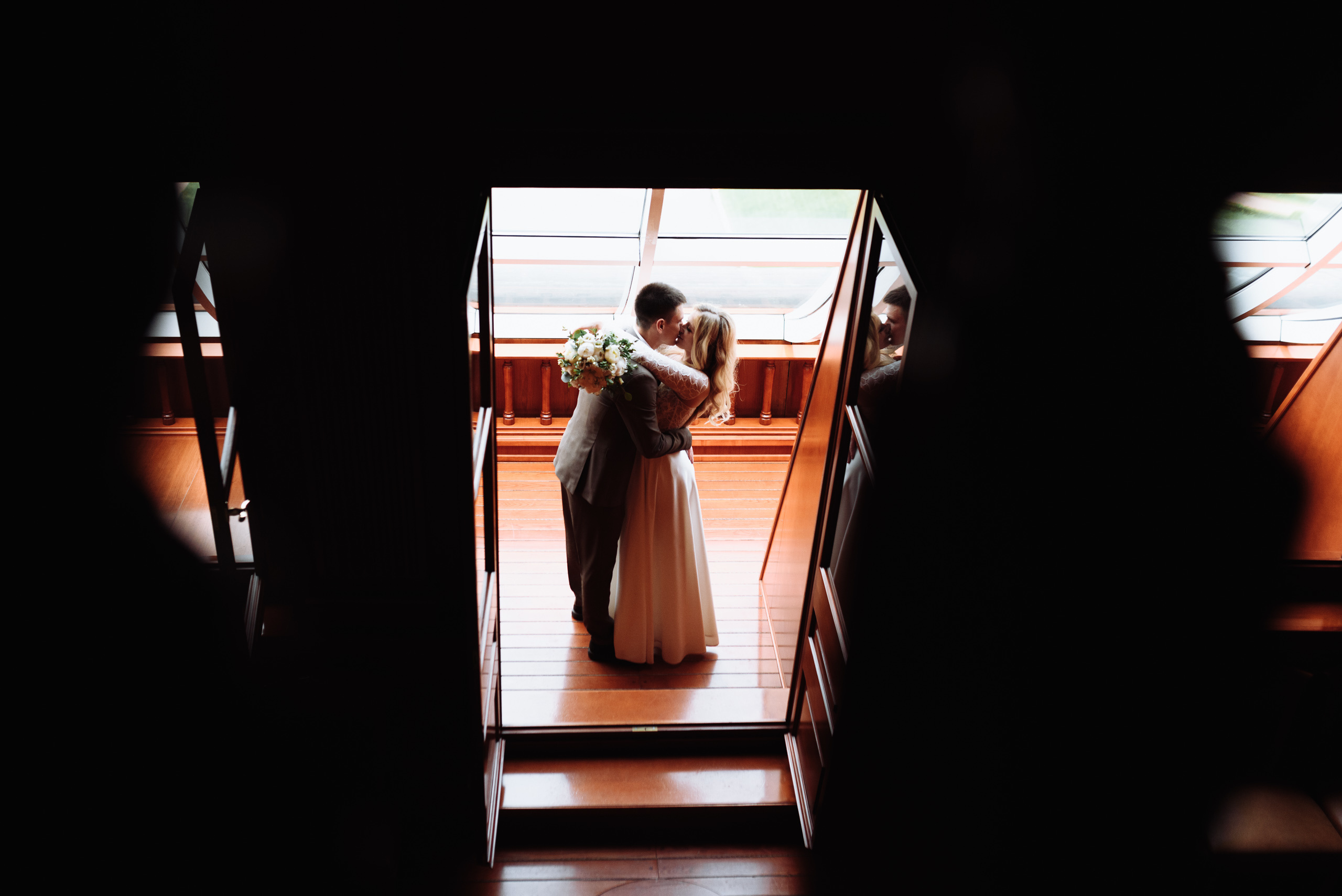 Необычные места для свадебной фотосессии в СПБ. Свадебный фотограф в Спб Сергей Баланян