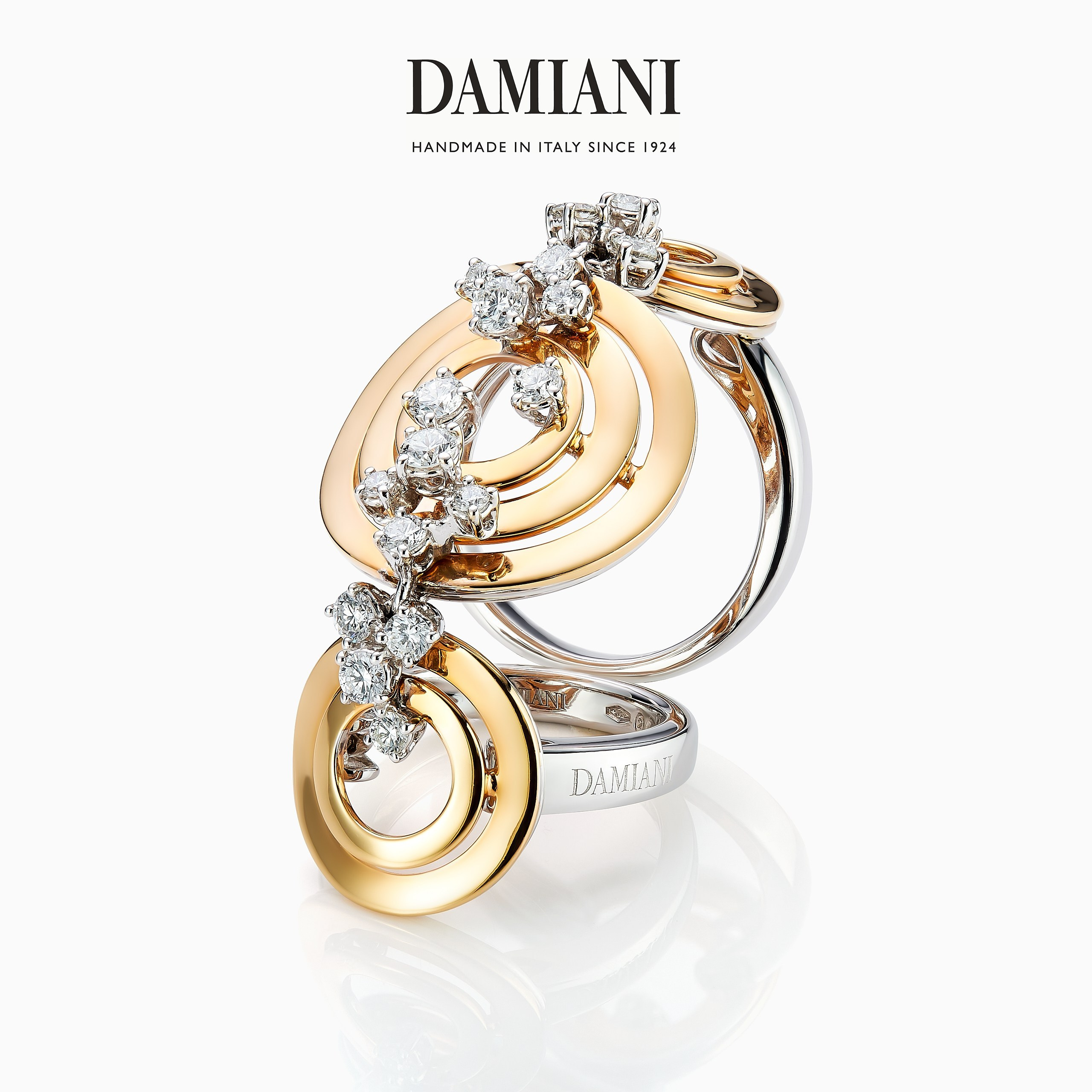 Золотое кольцо Damiani с бриллиантами в витиеватом дизайне