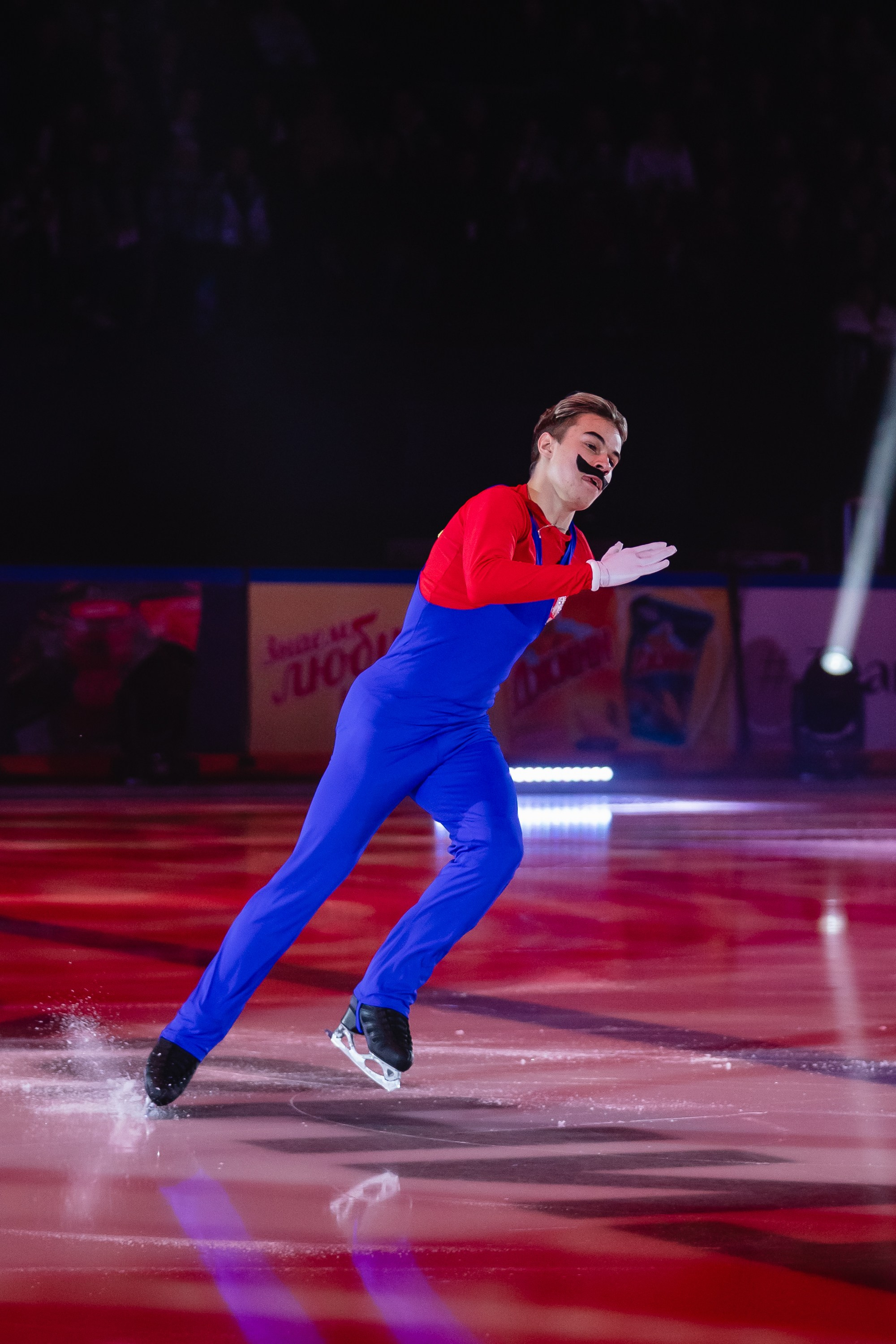 Шоу «Чемпионы на льду» в Новосибирске. Воробьева Ксения — Спортивный и танцевальный фотограф Новосибирск