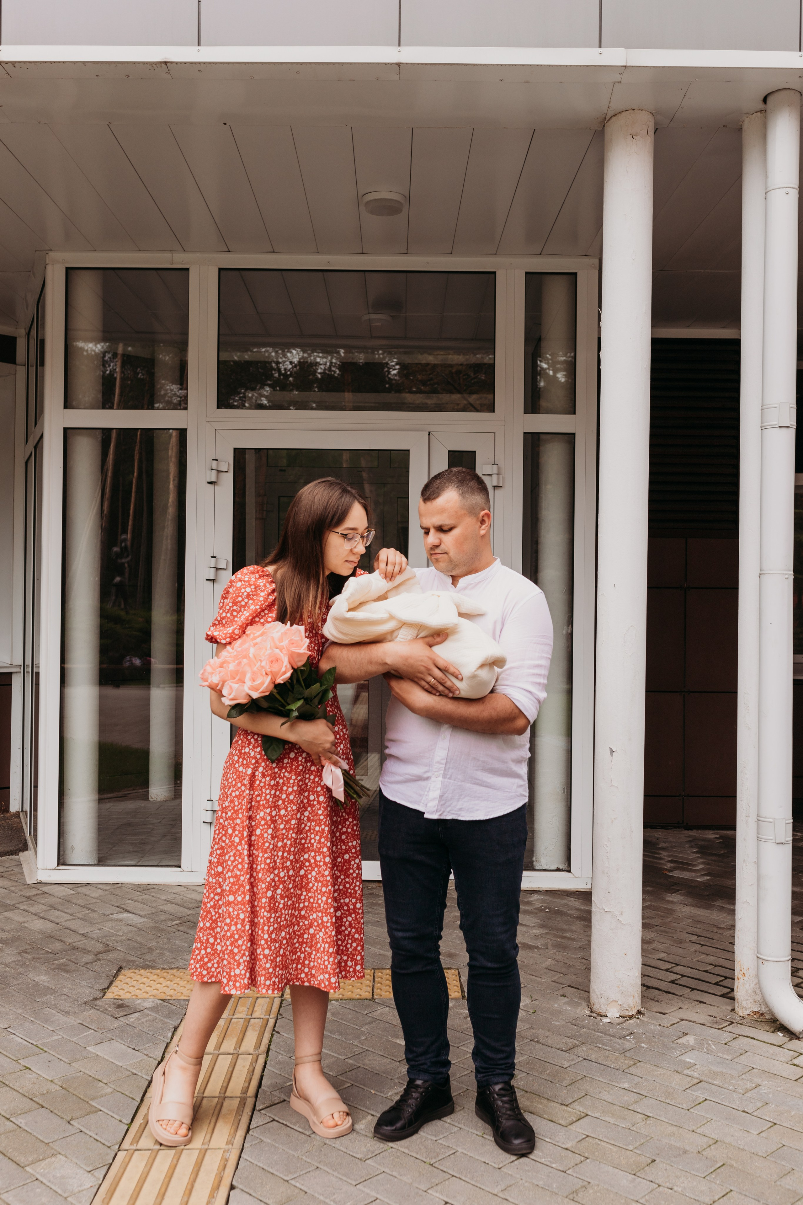 Фотосъемка выписки. Фотограф новорожденных в г. Барнаул Ренпенинг Катерина