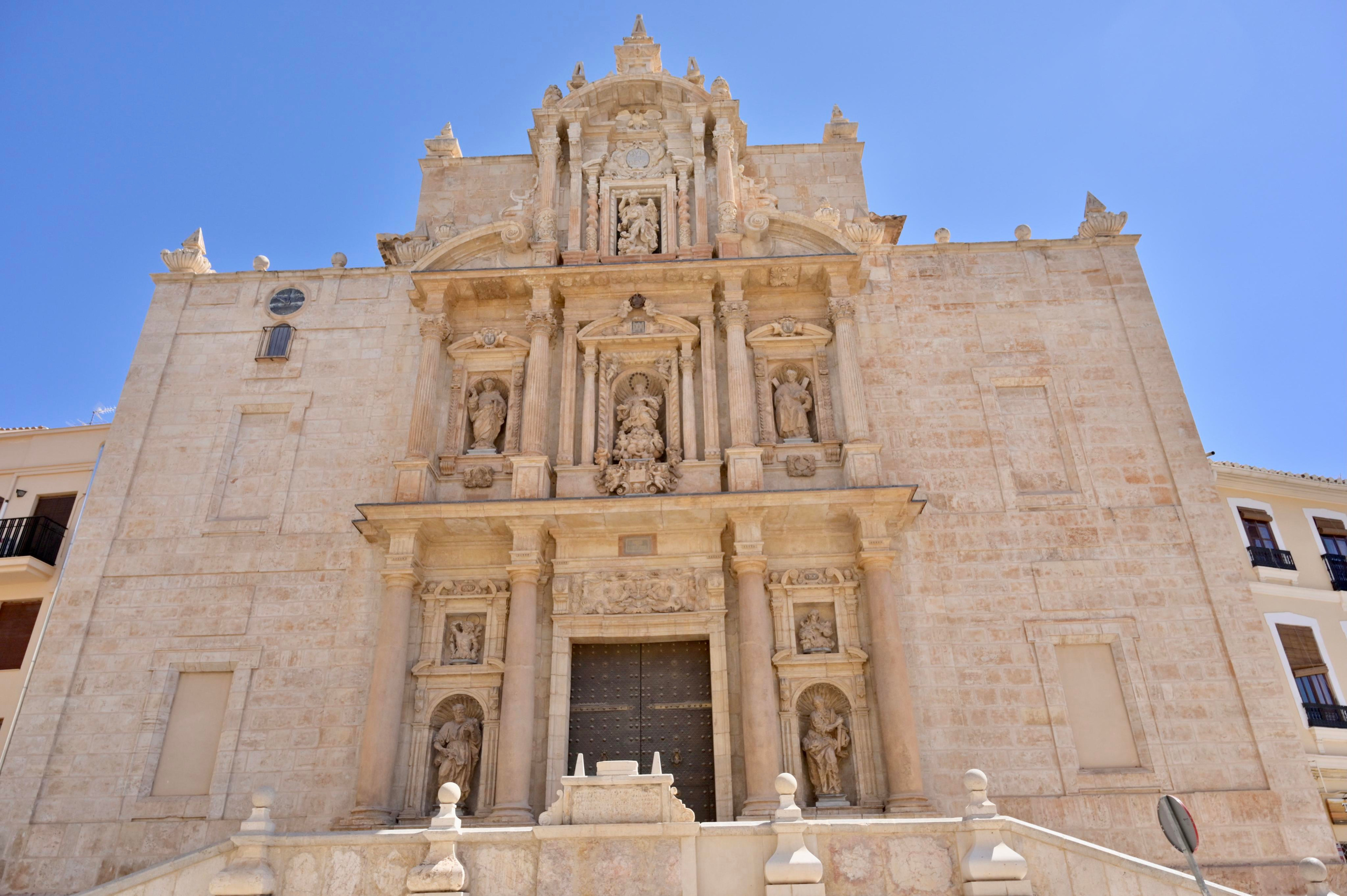 Лирия (Liria, España). Гид и фотограф в Валенсии Новиков Михаил