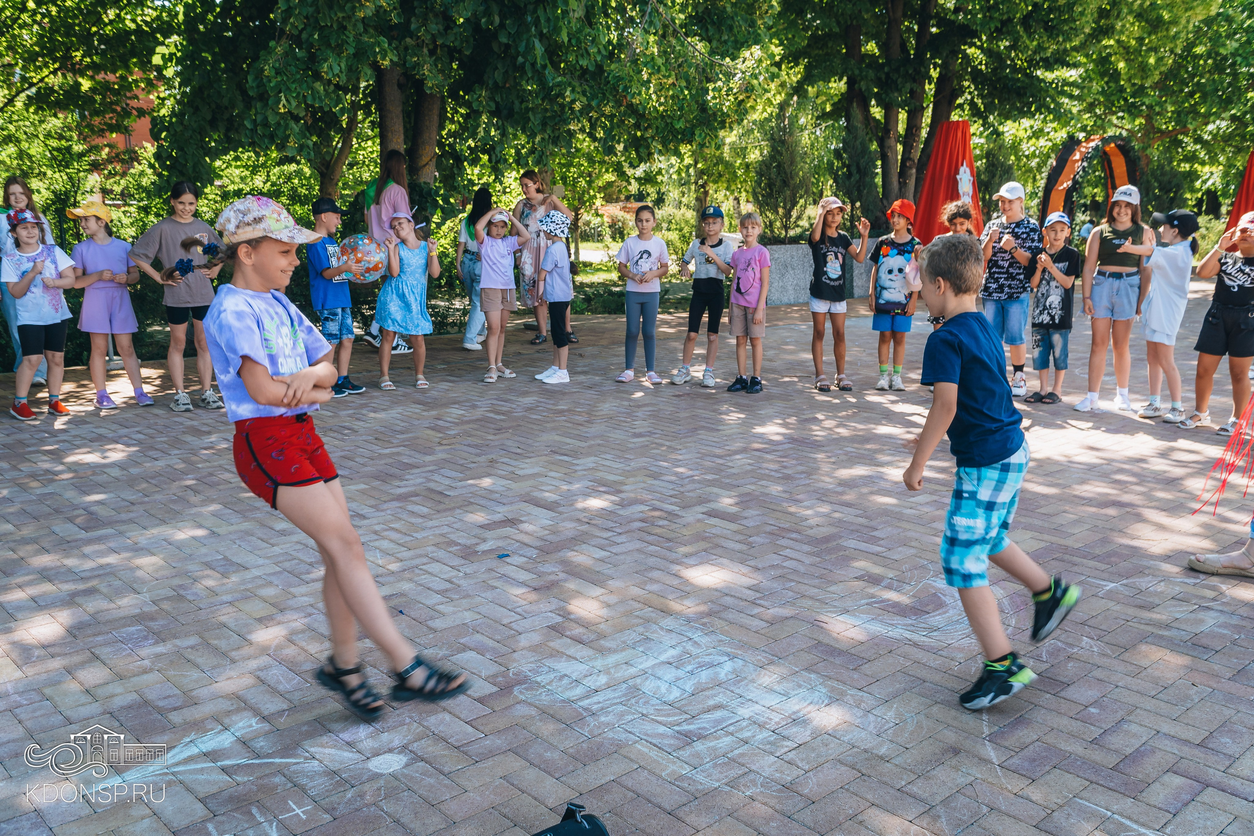 Детская зарядка со спортсменом. Новотитаровский Дом культуры