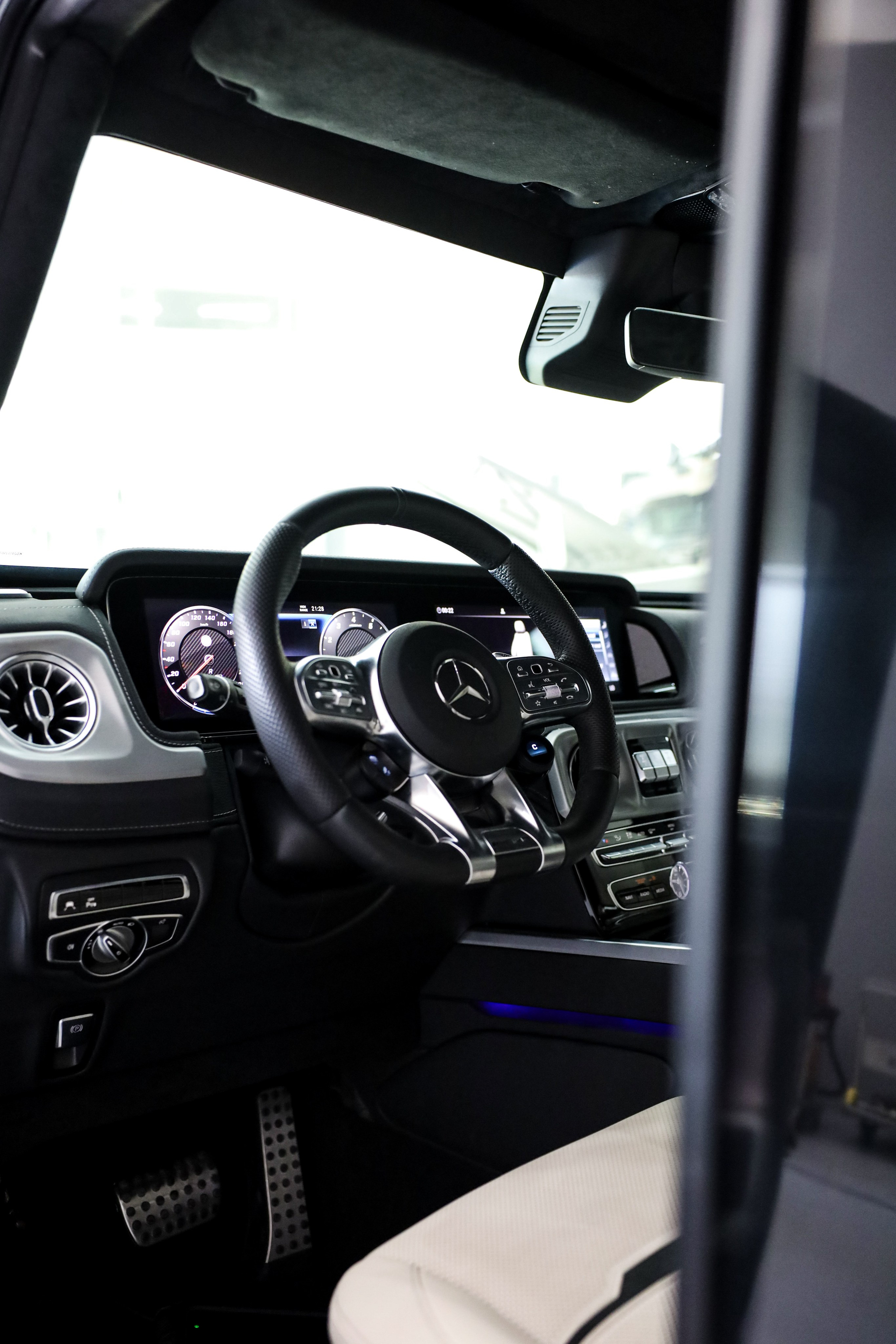 Armored car. Skyden Cars