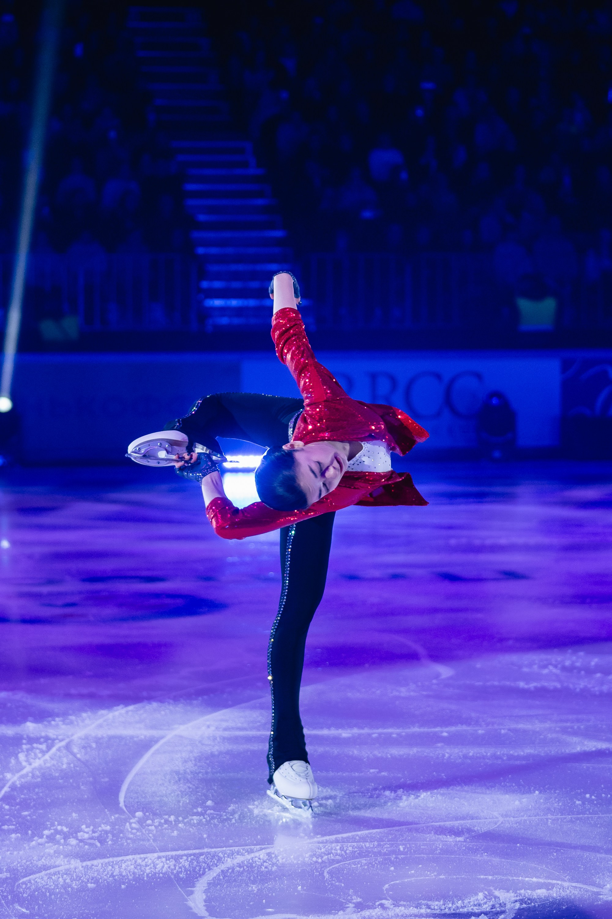Шоу «Чемпионы на льду» в Новосибирске. Воробьева Ксения — Спортивный и танцевальный фотограф Новосибирск