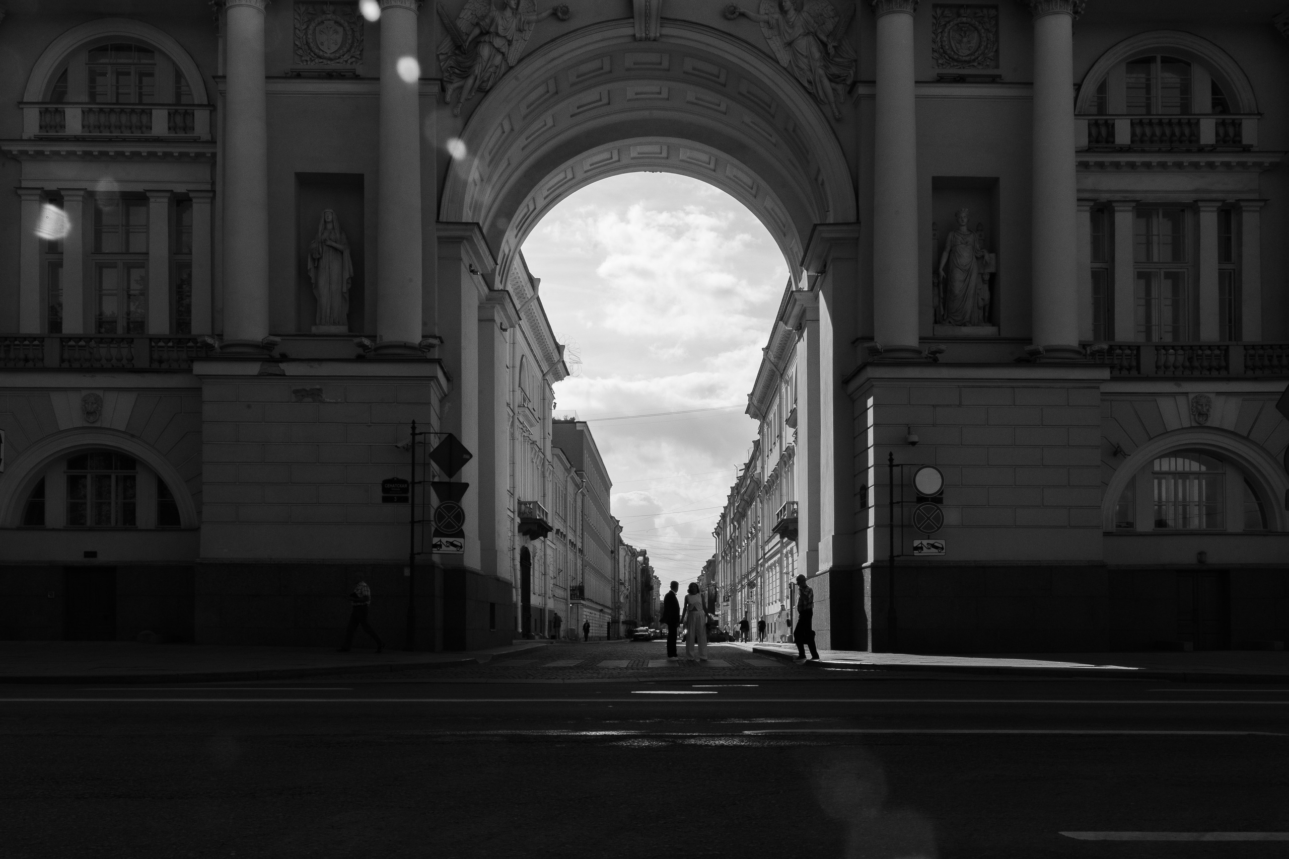 Свадьба Ольги и Дениса — церемония на Фурштатской и прогулка у Исаакия. Свадебный фотограф Дмитрий Родионов — Санкт-Петербург и Ленинградская область