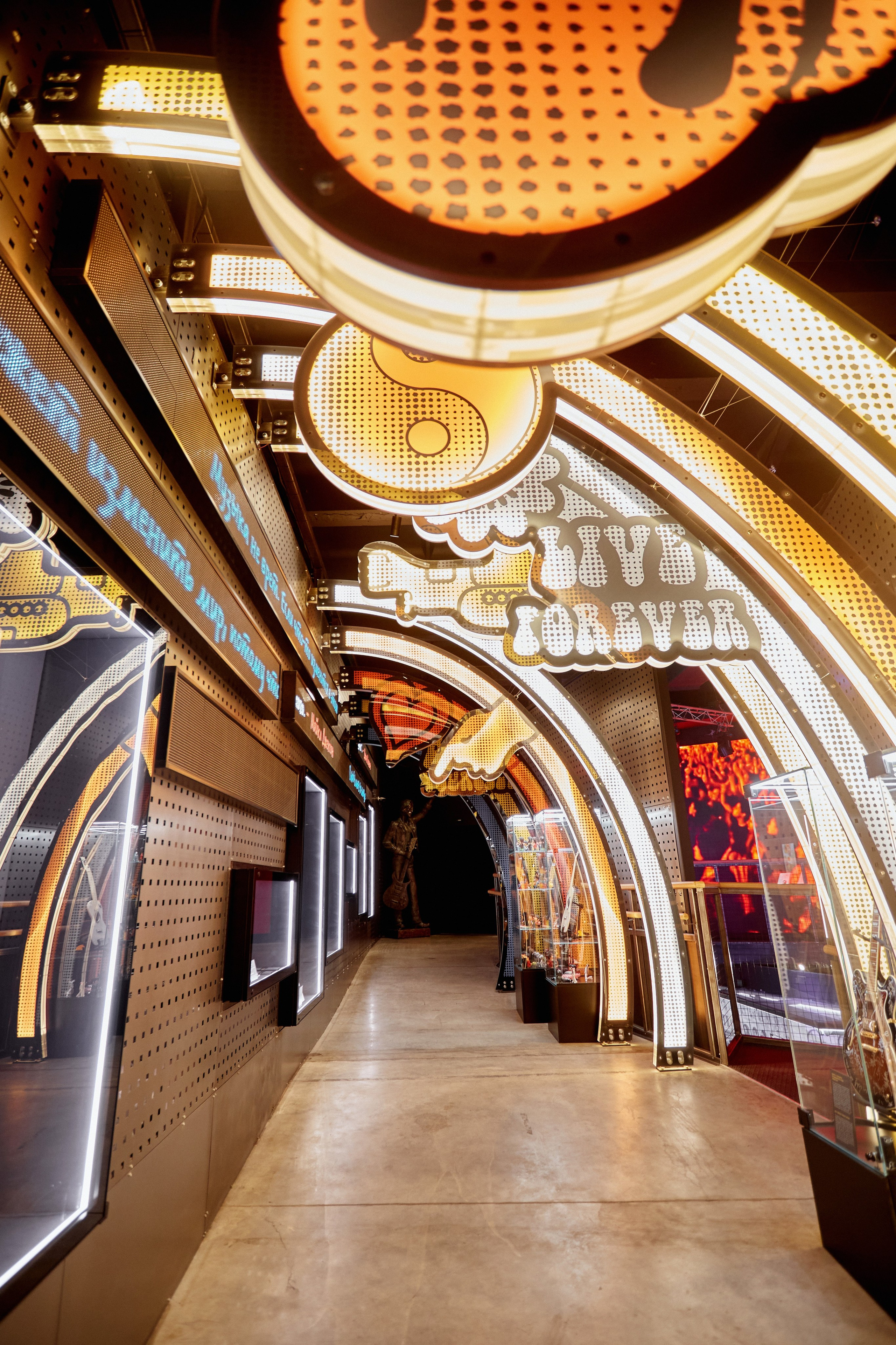 Zvezda House Of Rock. DENISOV ART (фото, видео, дизайн) САМАРА