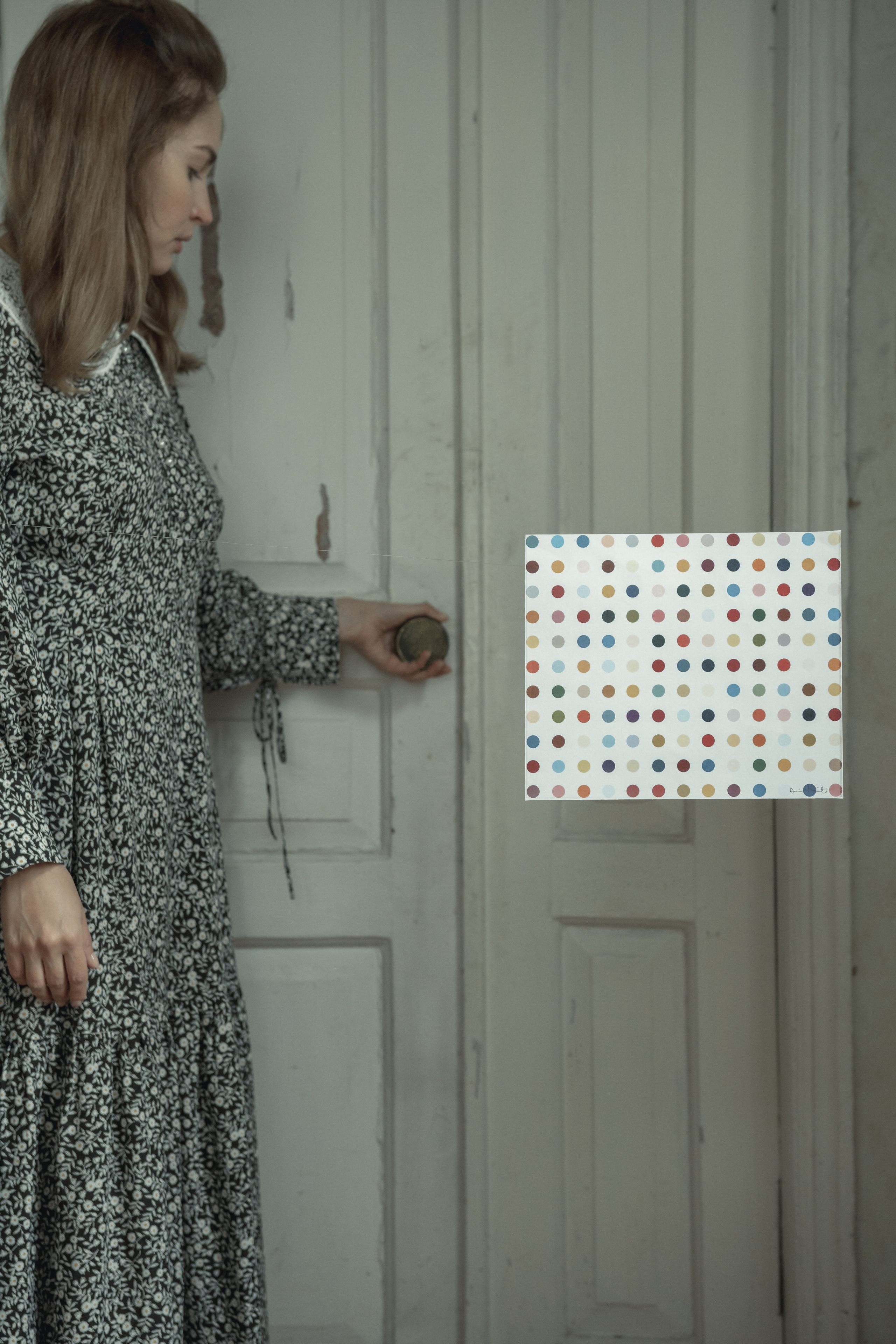 Peripheral vision. Art photographer Romanda Che