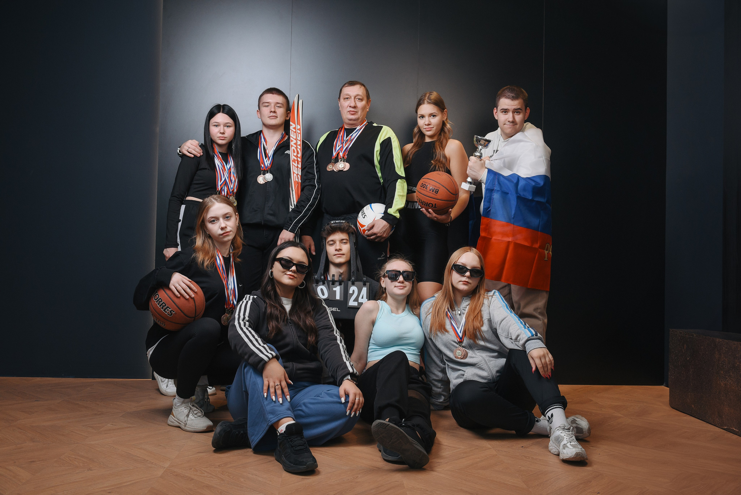 #43 11 а. Выпускные альбомы в Кургане, Твой альбом, Книга