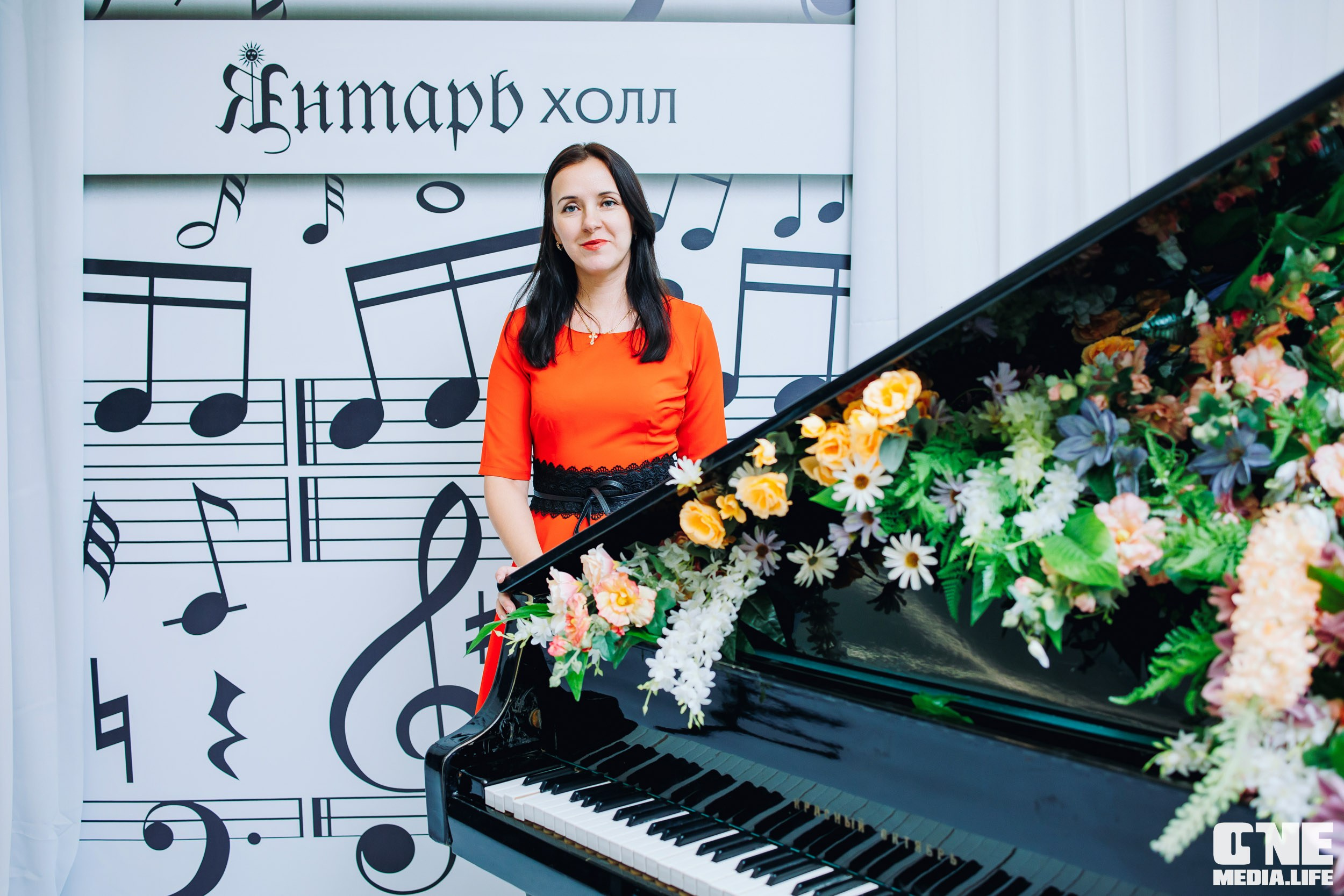 Концерт 8 марта в Янтарь холл. One Media Life: фоторепортажи, фотоотчеты с мероприятий и заведений