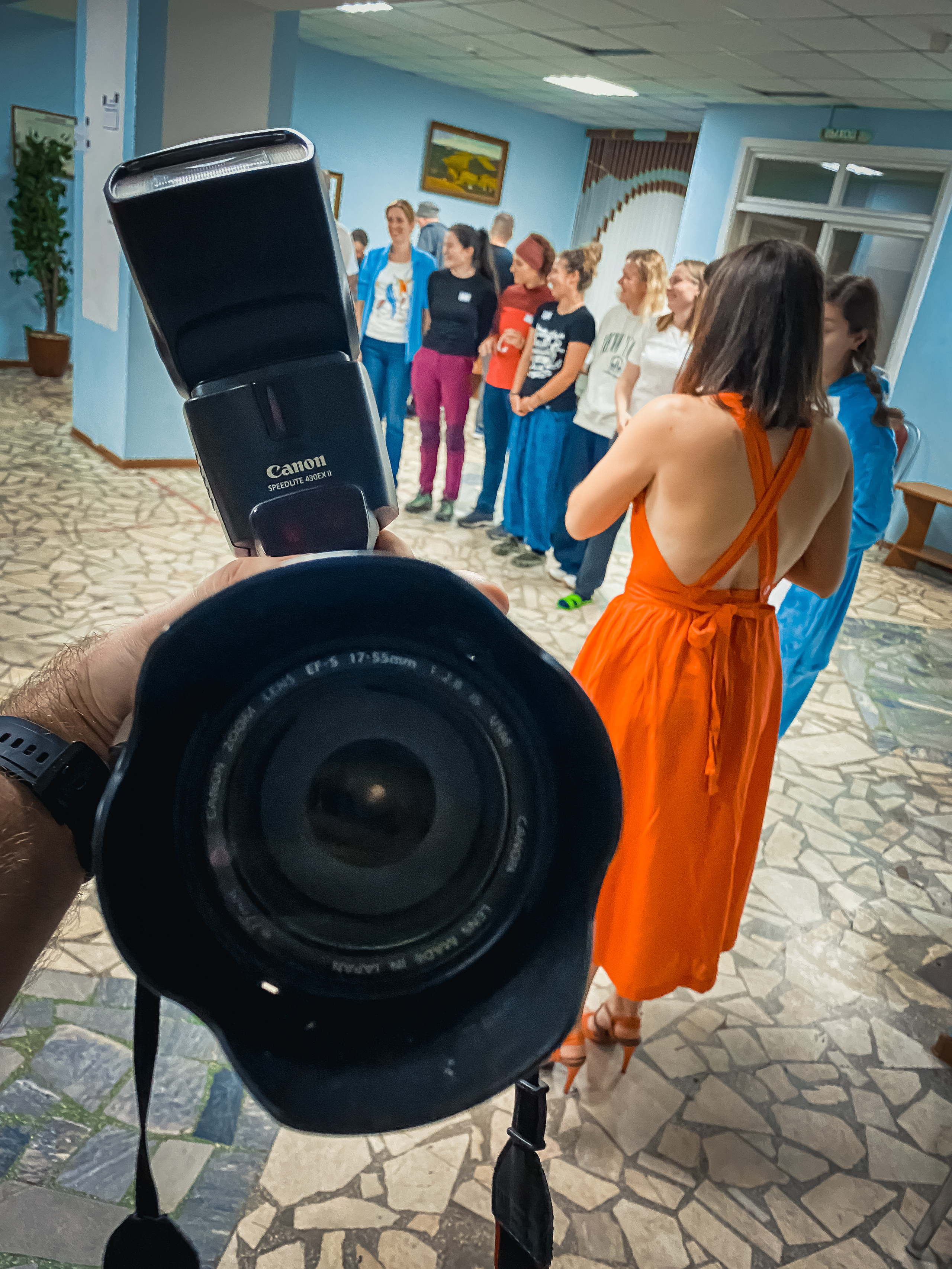 Пешая прогулка на водопад Радужный с TravelCamp. Спортивный и outdoor фотограф Михаил Наволокин Москва