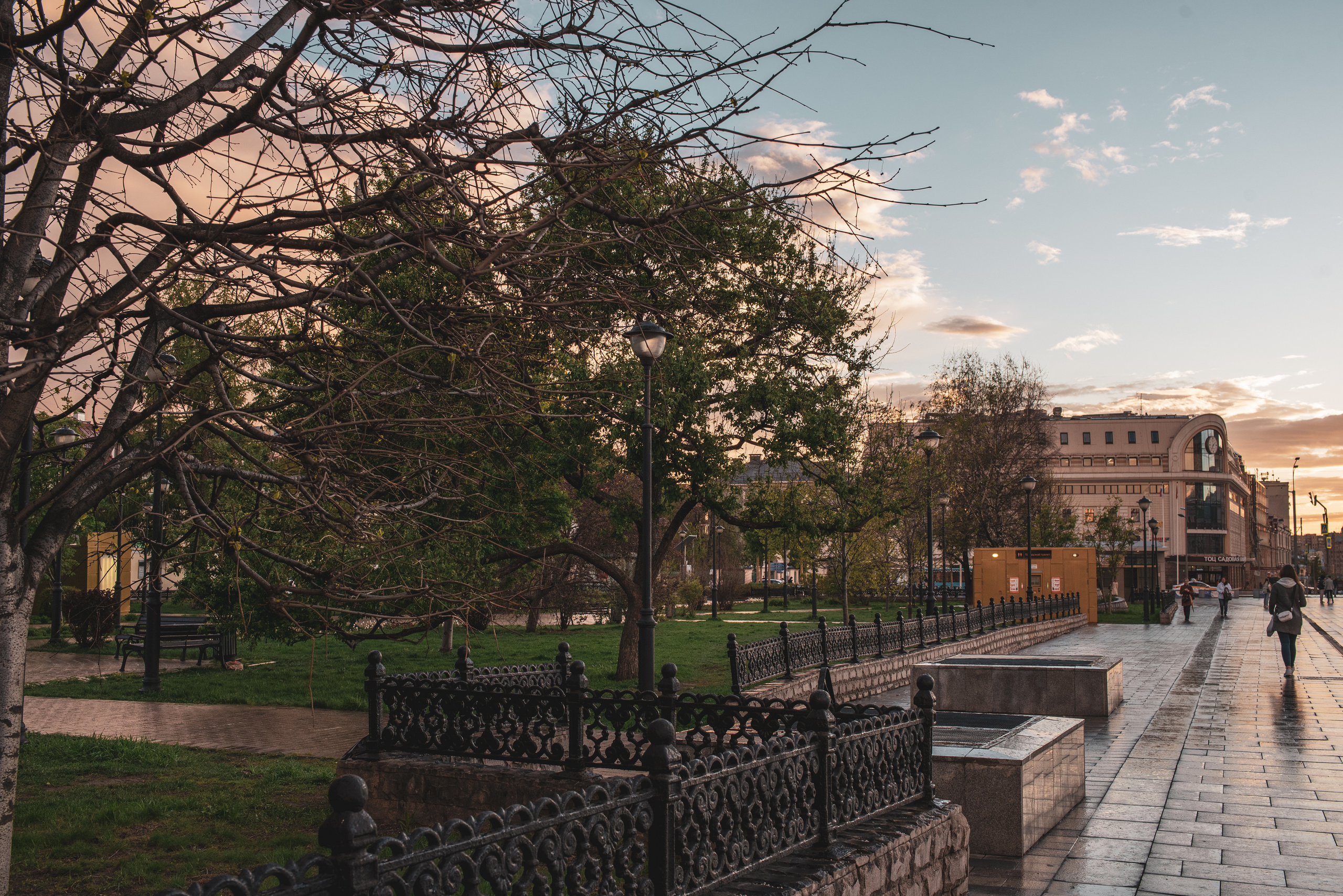 Прогулка по ночному городу. Анна Боровикова, фотограф Пушкино