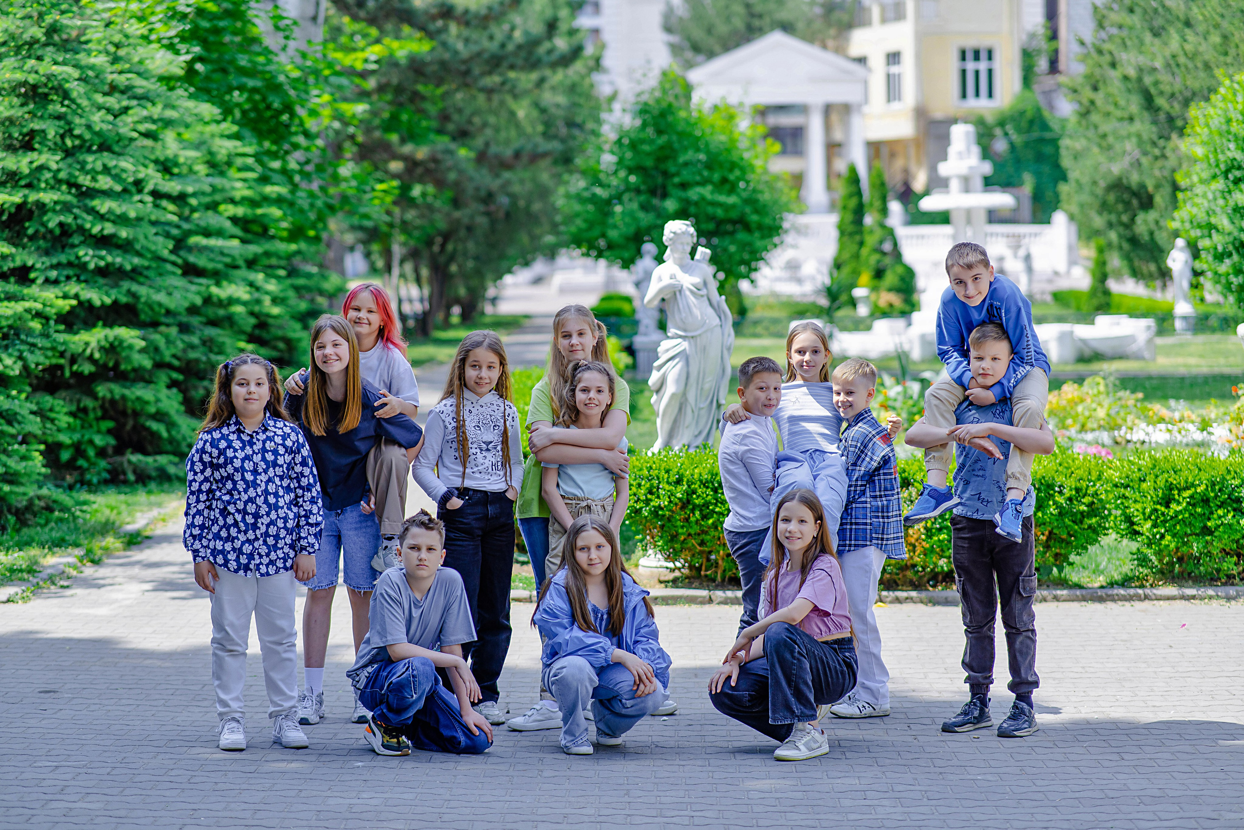 Фотосессия Гимназия 76 Класс 4А. Современные Выпускные Альбомы в Ростове-на-Дону