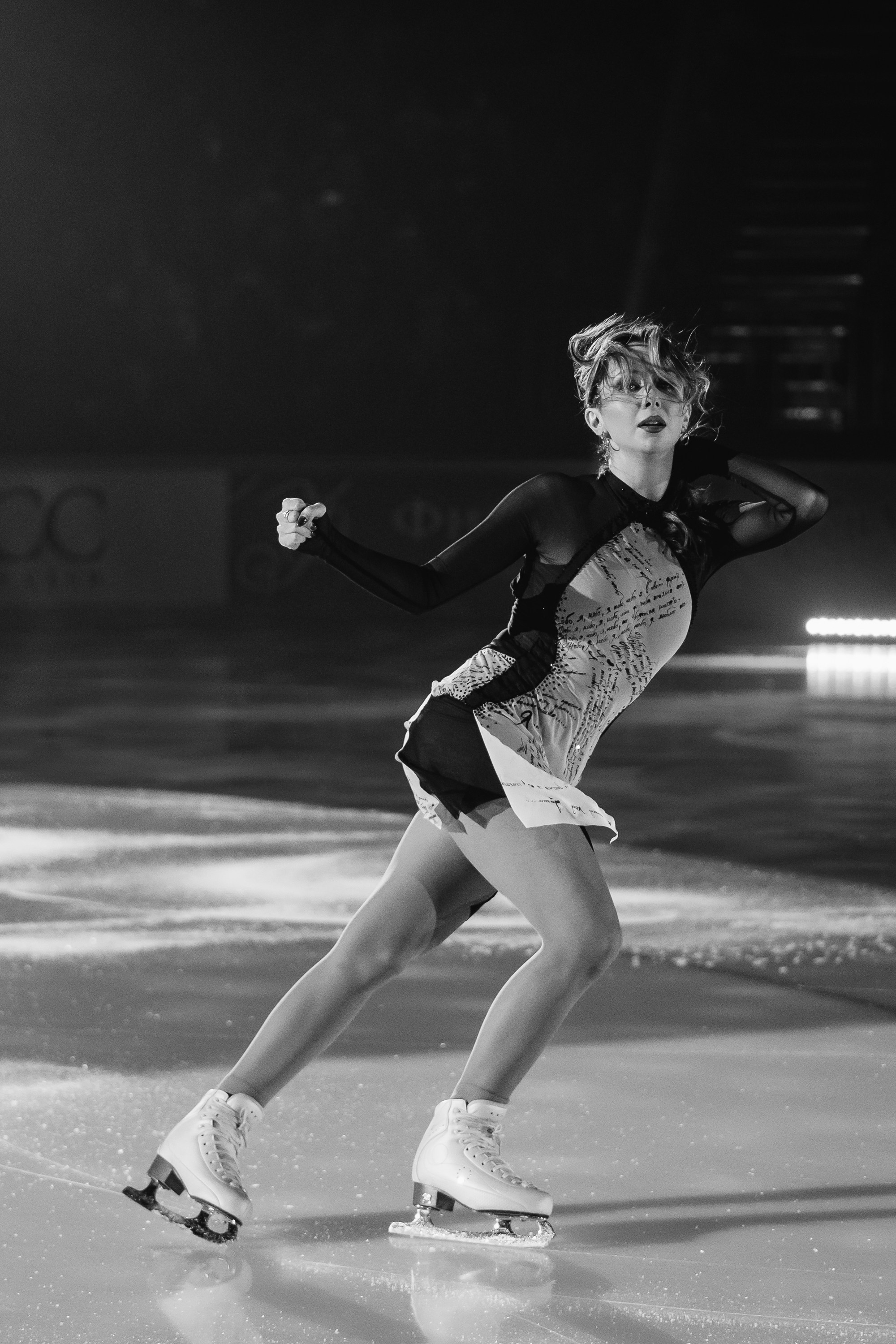 Шоу «Чемпионы на льду» в Новосибирске. Воробьева Ксения — Спортивный и танцевальный фотограф Новосибирск