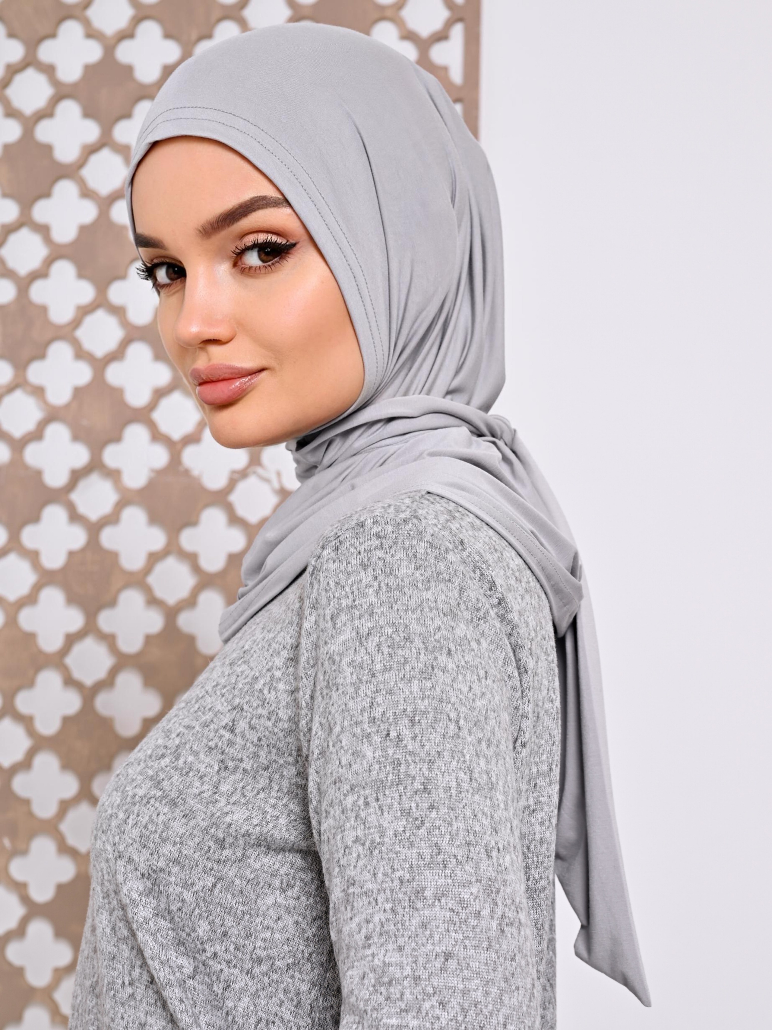 Евгения — модель для маркетплейсов. ТМ Продакшн — Съемка для маркетплейсов в Москве