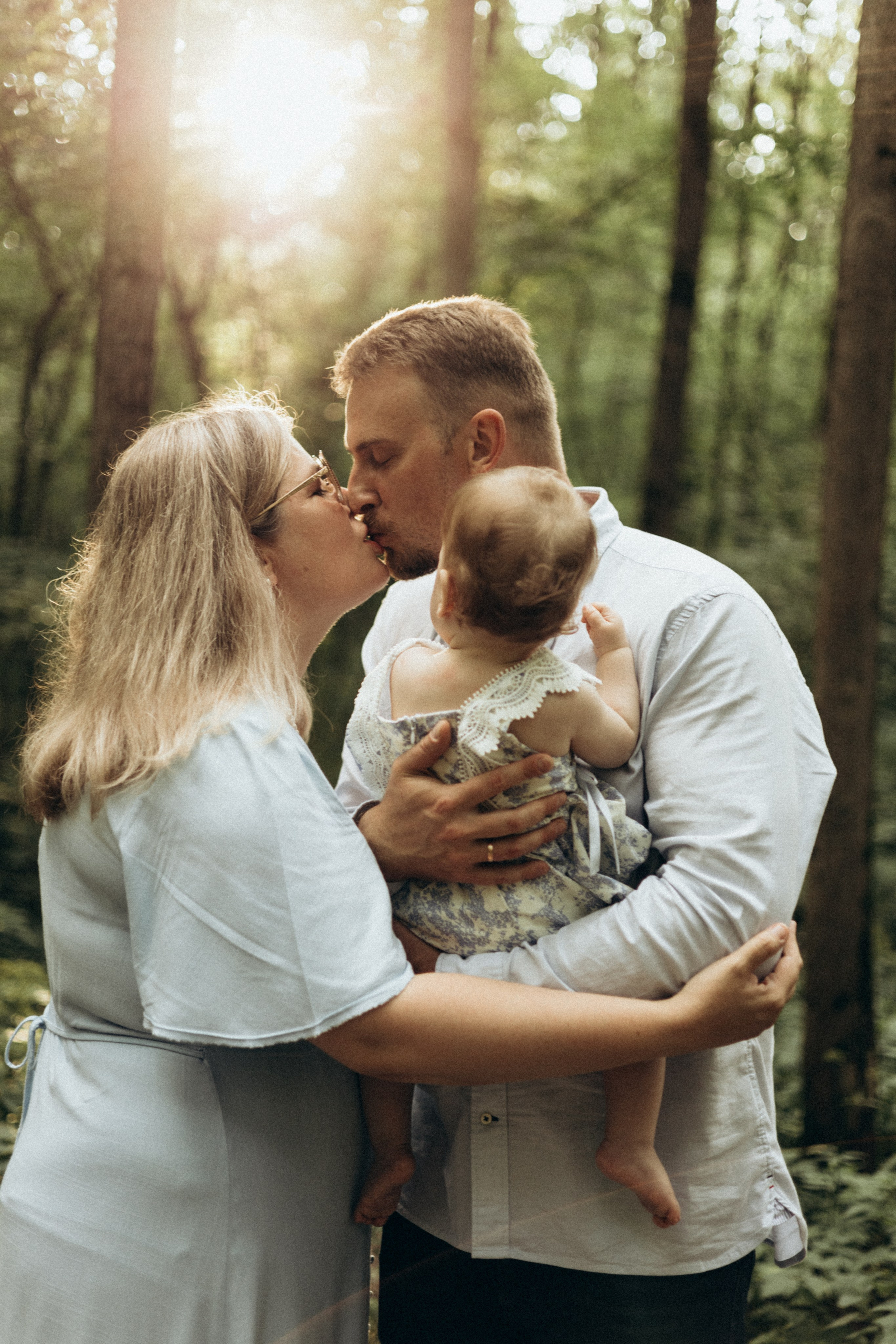 Семейная фотосессия на годик ребенка