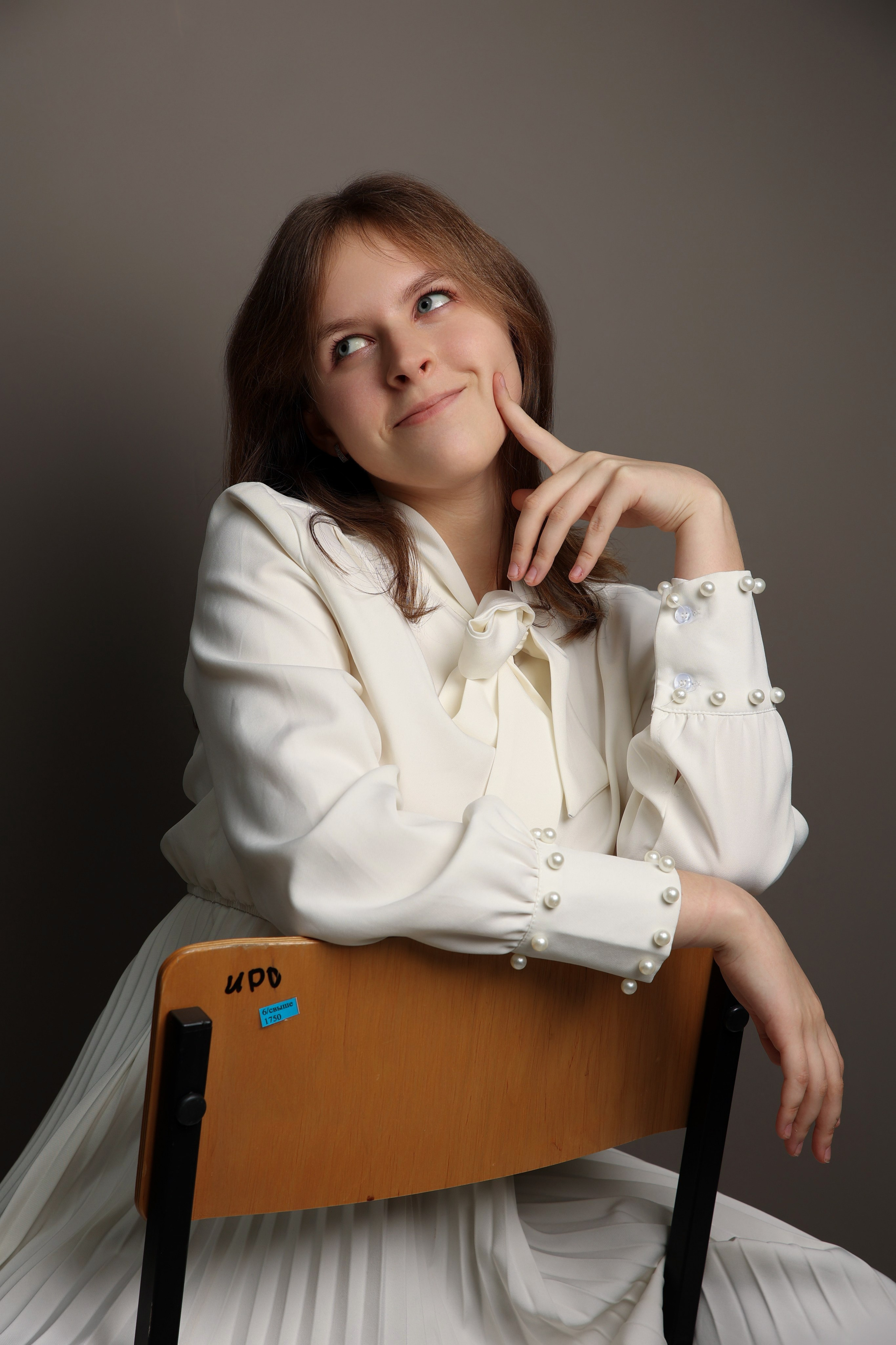 выпускные альбомы по приятным ценам, заказать можно у нас, фотокот камчатка. альбом учителю в подарок!