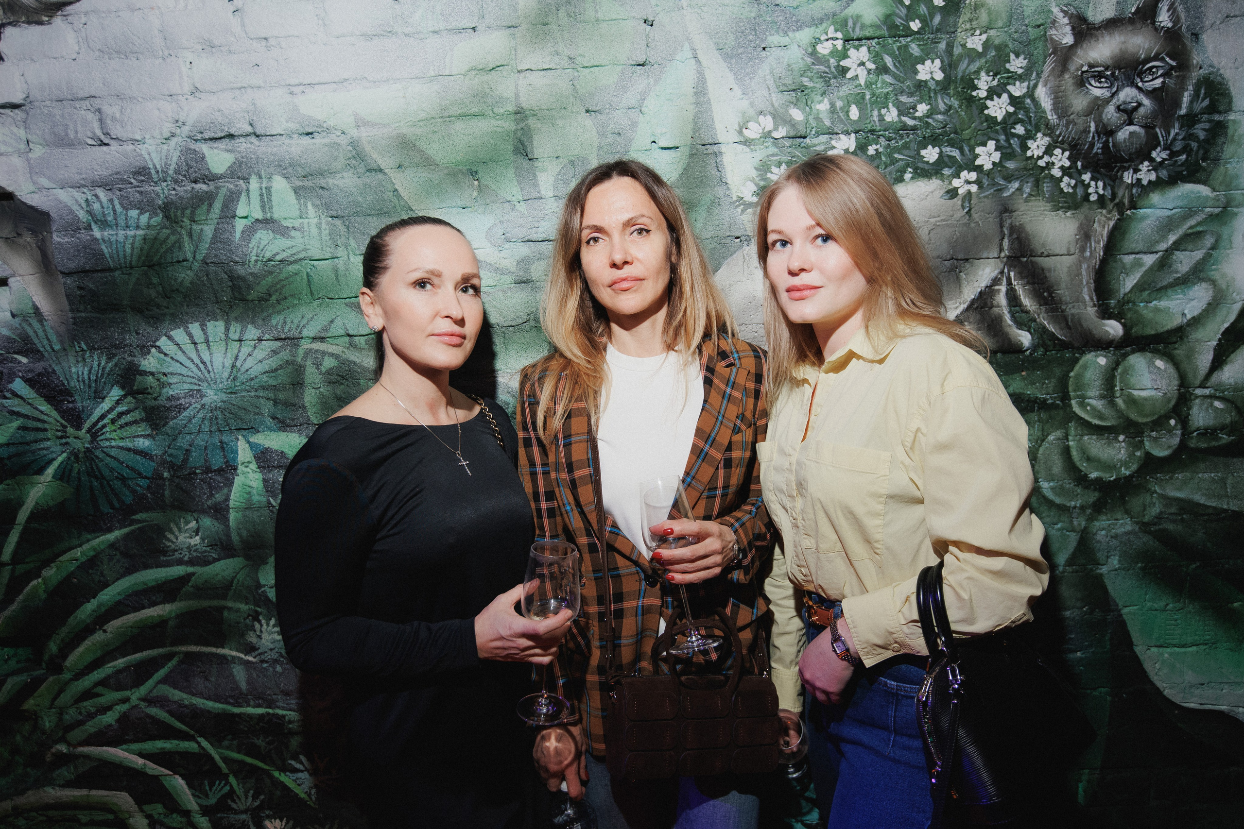 ВИННЫЙ ФЕСТИВАЛЬ. СВОИ. ФОТООТЧЕТЫ-СОБЫТИЯ-МЕСТА