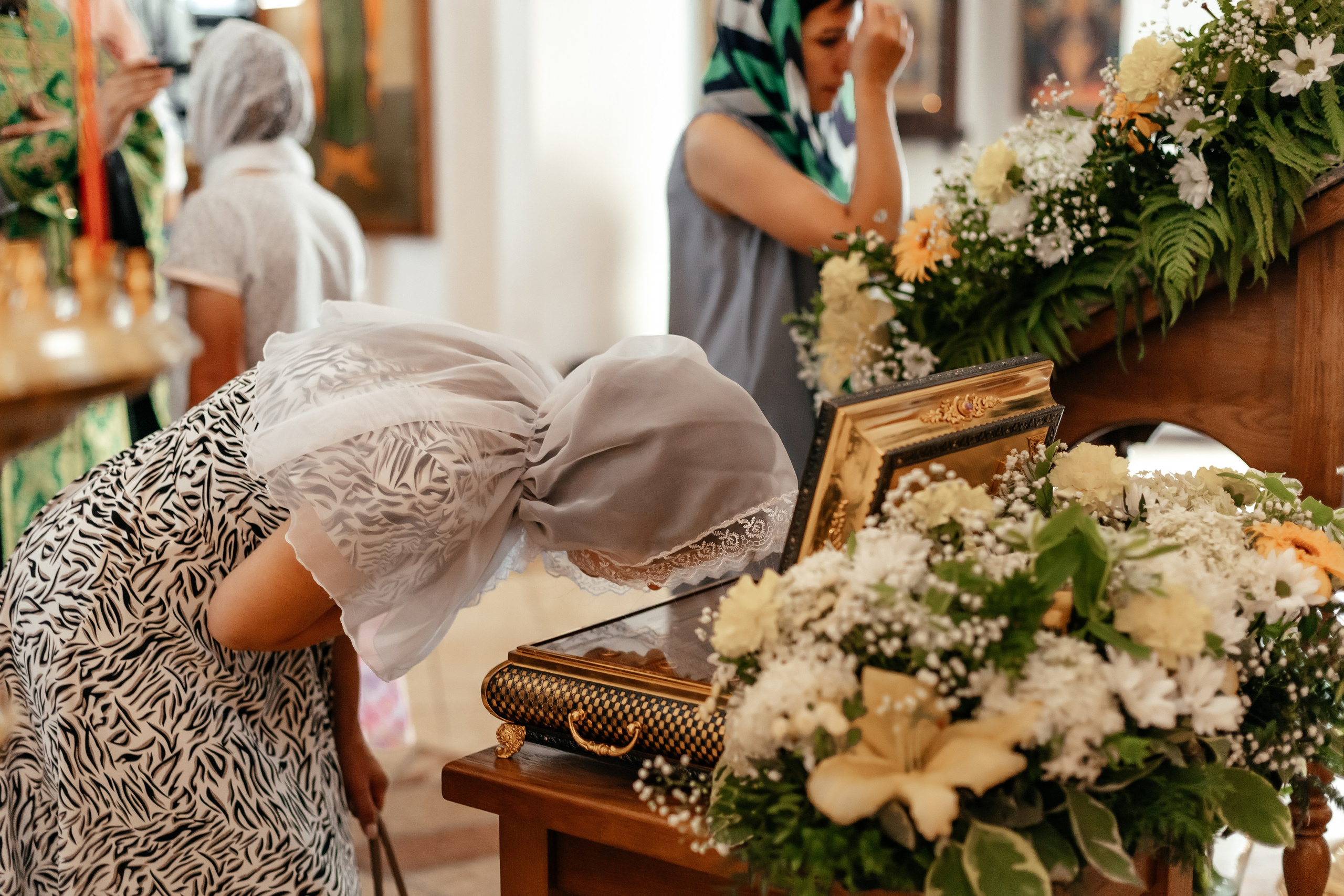 В Спасский храм принесен ковчег с мощами блгвв. кн. Петра и Февронии. Саратовское Северо-Западное благочиние