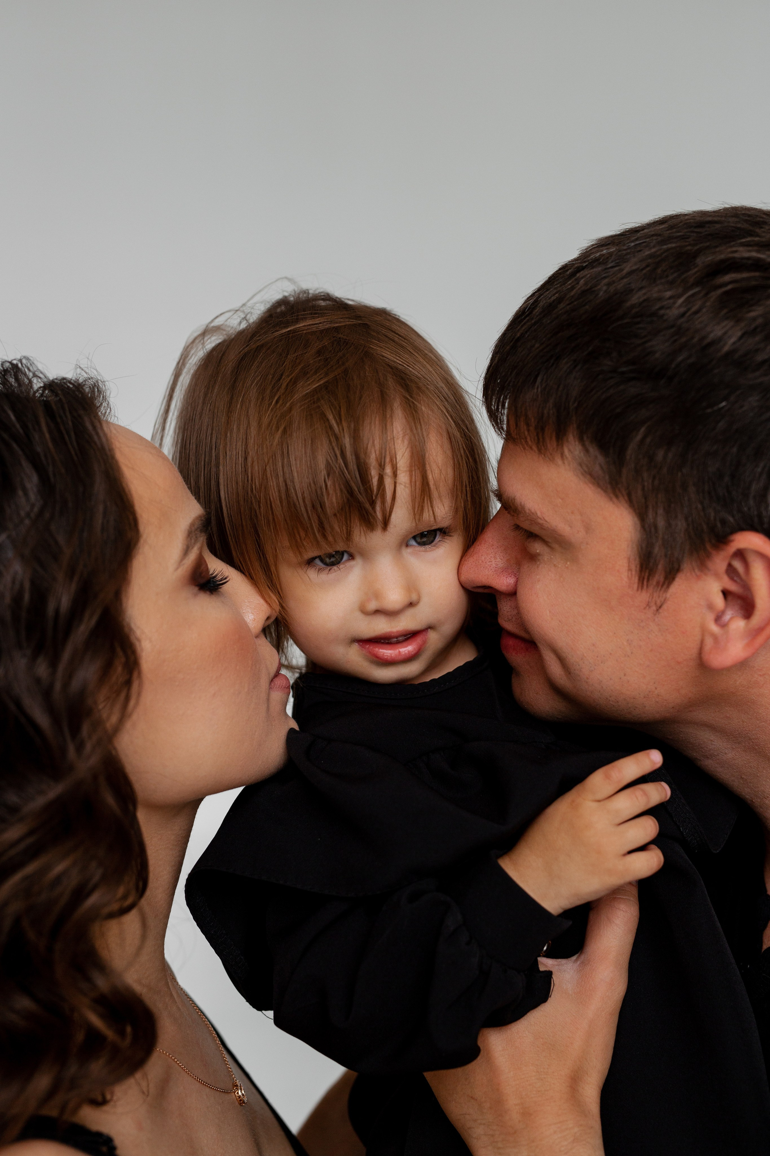 Family in Black. Индивидуальные и семейные съёмки в Уфа Маргарита Истомина