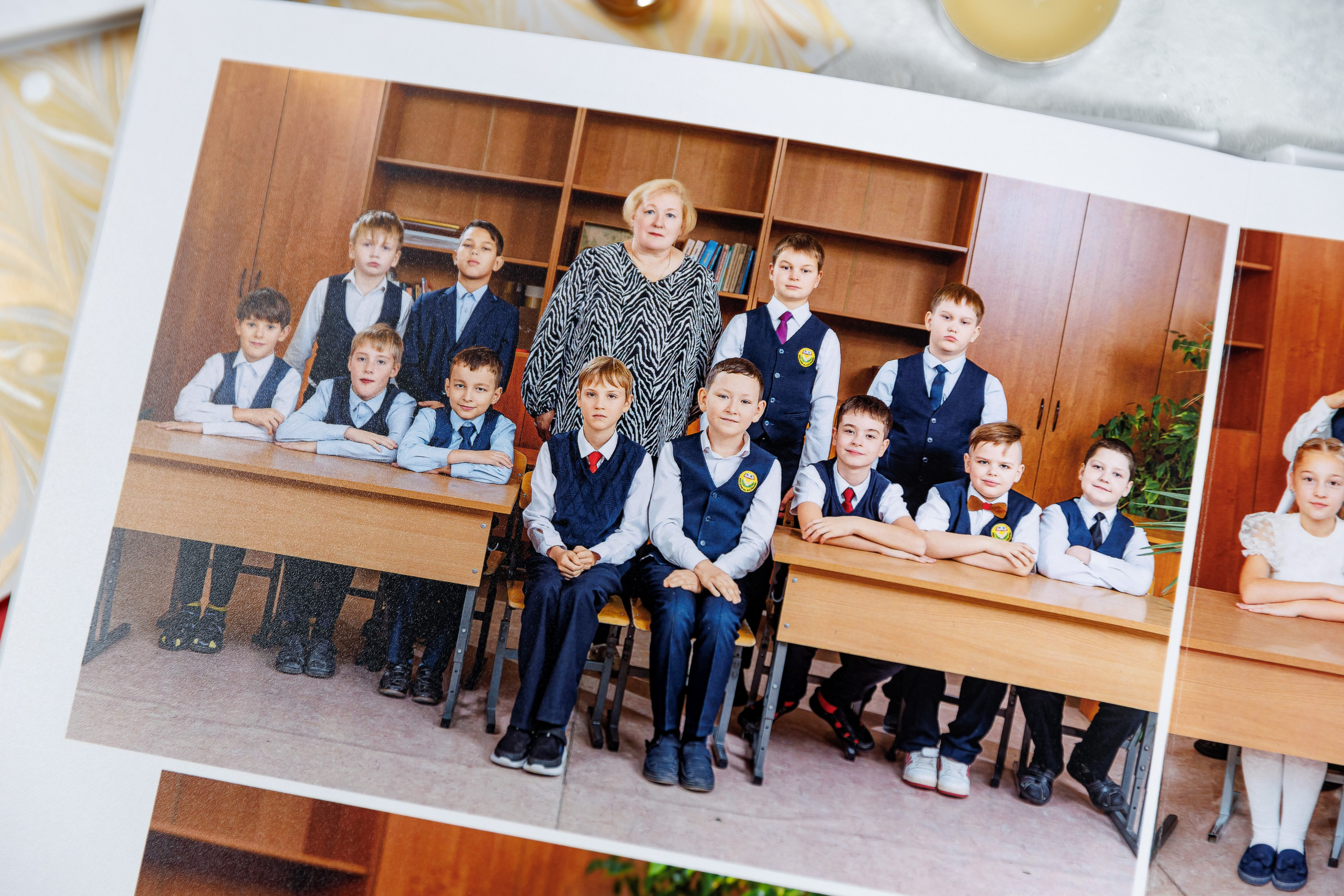 Выпускные альбомы 4 класс. Семейный и детский фотограф Комина Елена, Власиха, Одинцово