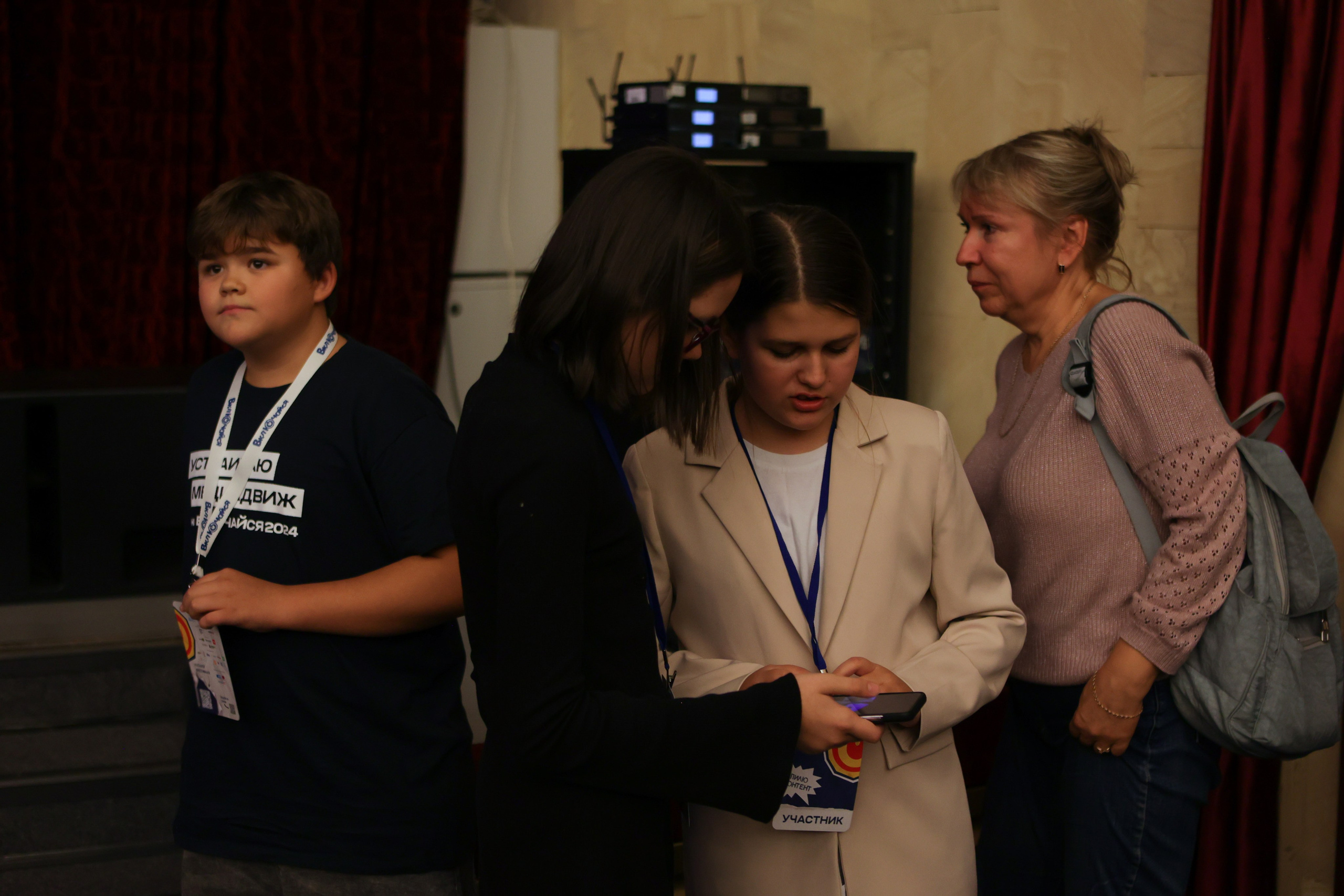 Фестиваль детских медиа «Включайся!». Выпускные альбомы и школьный фотограф в Подольске, Троицке, Щербинке, Москве и Московской области