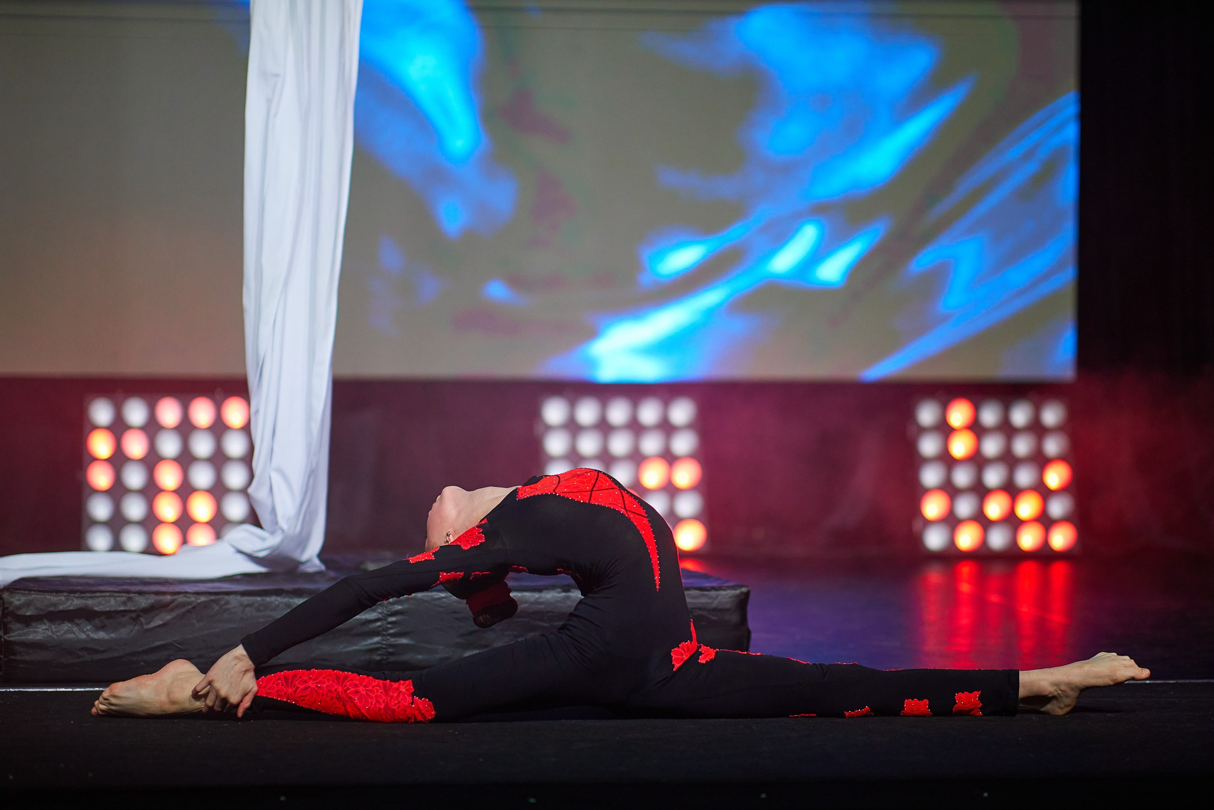 Анонс фоторепортажа с Концерта Грация. POLE DANCE. Photographer for business Mikhail Semenov. Aqua photo studio, photo school