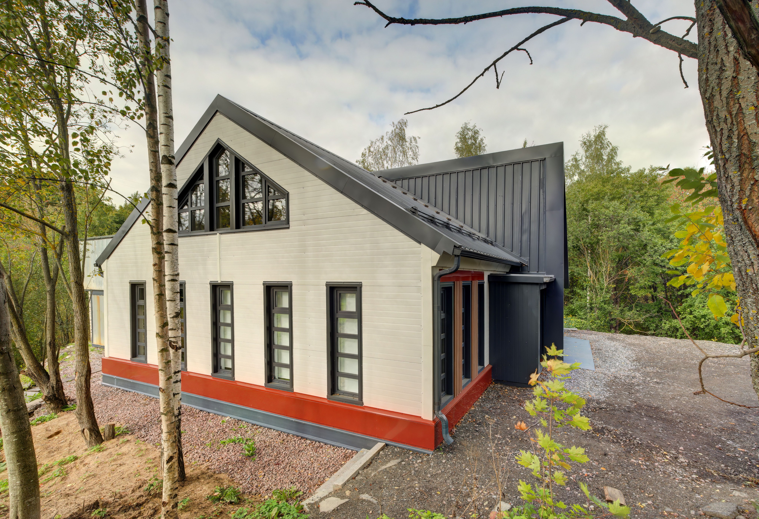 Частный офис с гаражом, 2 этажа. Дизайн интерьера и экстерьера в Санкт-Петербурге Яна Емельянова