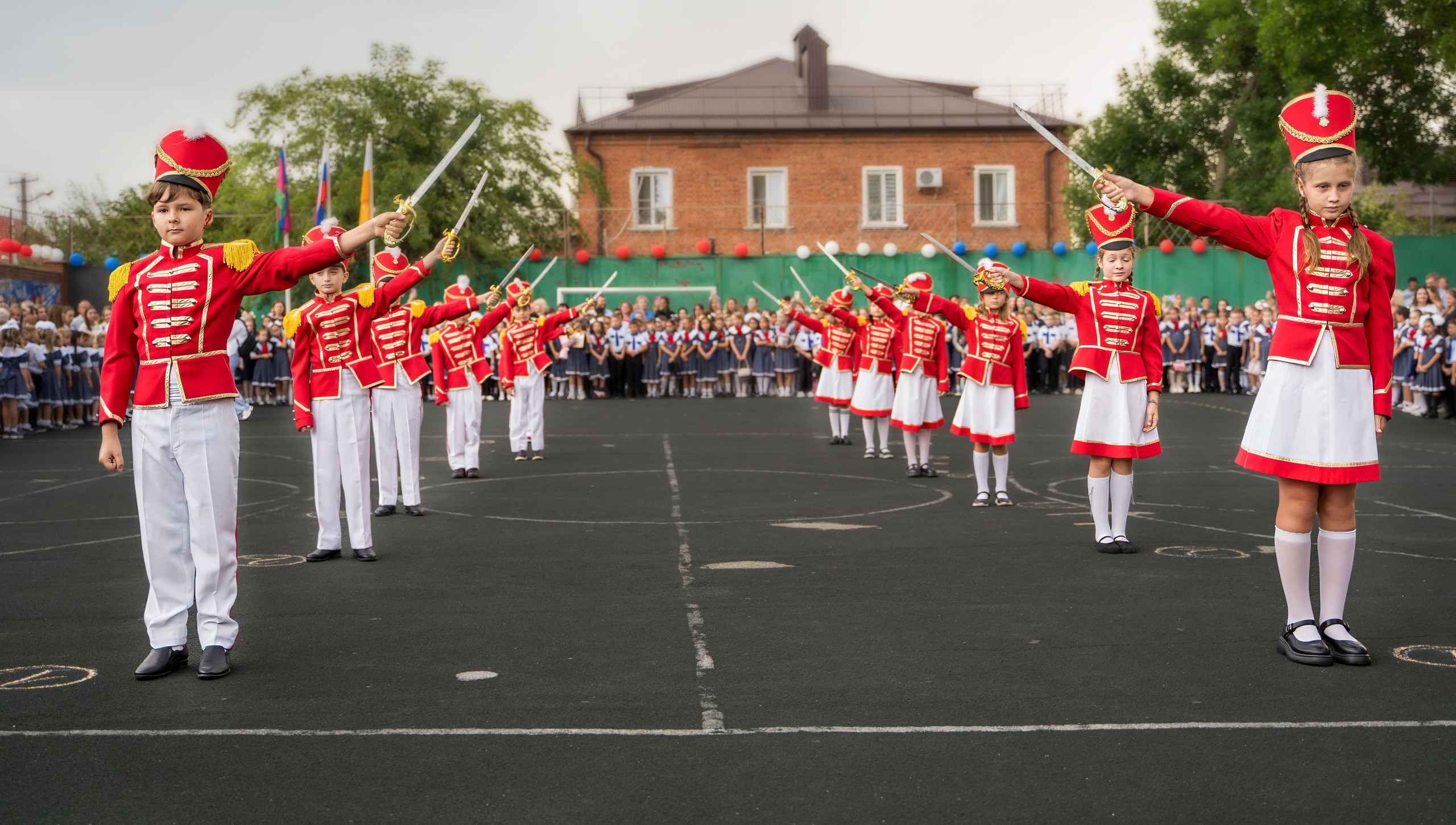 1Сентября_Гимназия 92_Первоклашки_2024. Фотографы из солнечного Краснодара Вадим и Надежда Митус
