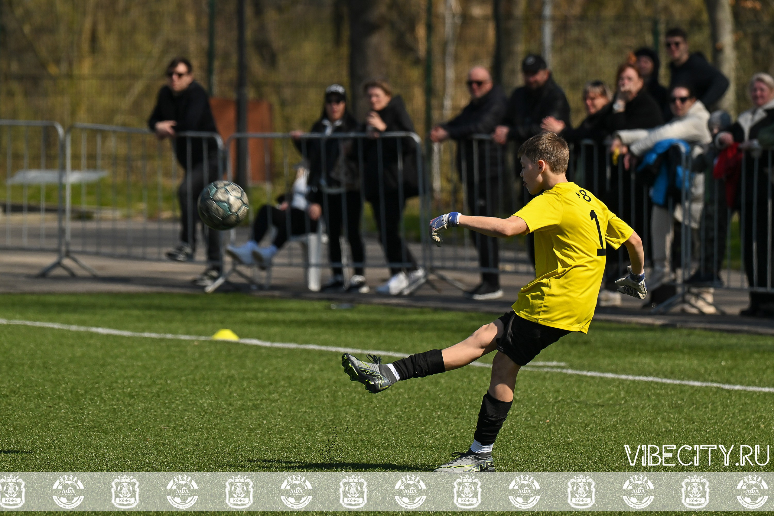 XIX Всероссийского футбольного турнира Локобол 2025 РЖД. VIBECITY.RU Вайб Сити Ру Фоторепортажи Фотоотчеты Калининград