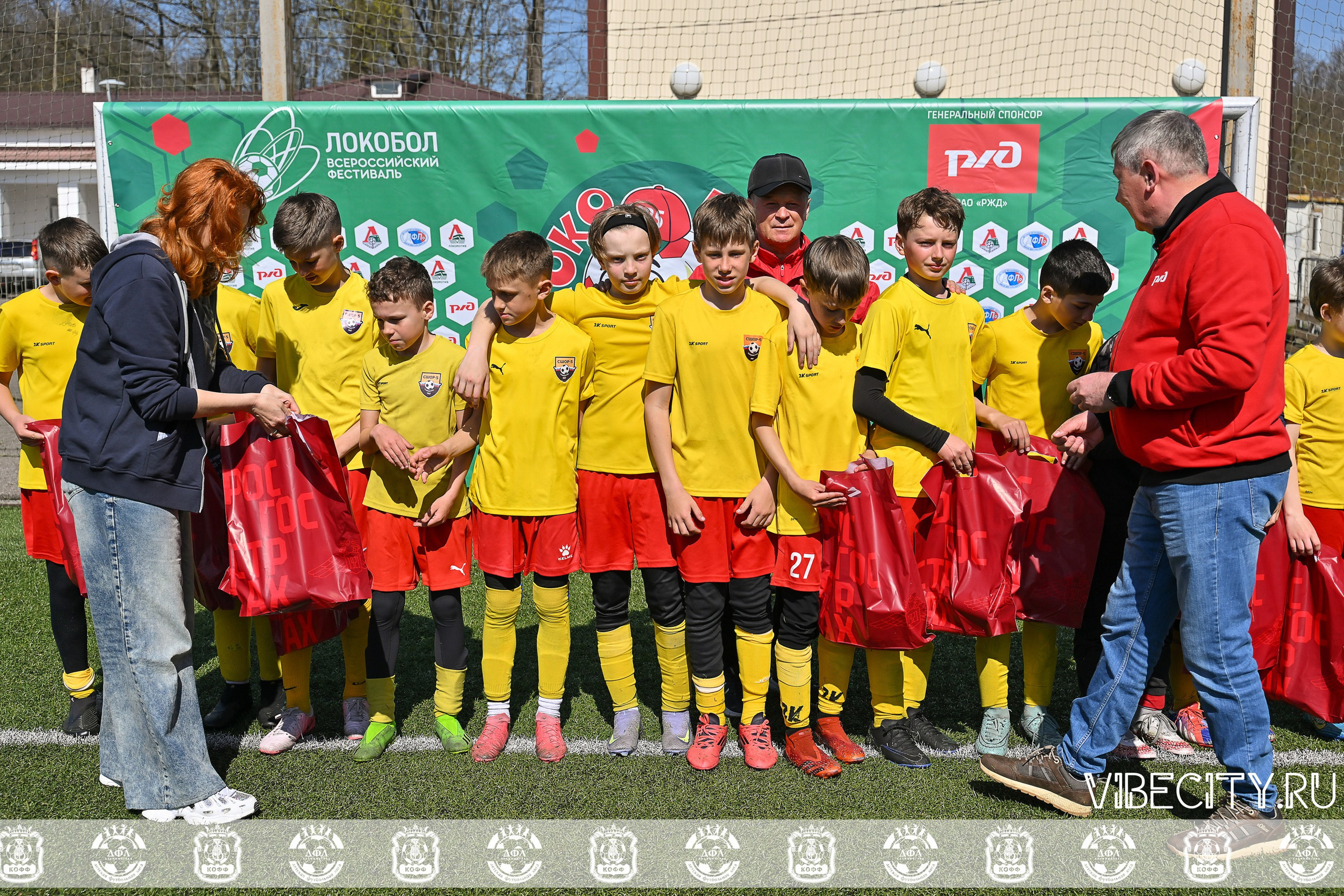 XIX Всероссийского футбольного турнира Локобол 2025 РЖД. VIBECITY.RU Вайб Сити Ру Фоторепортажи Фотоотчеты Калининград