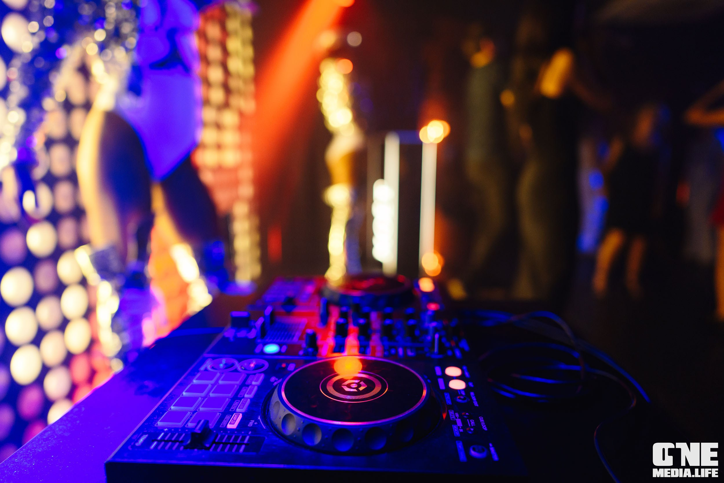 Фоторепортаж из караоке-клуба Эйфория. One Media Life: фоторепортажи, фотоотчеты с мероприятий и заведений