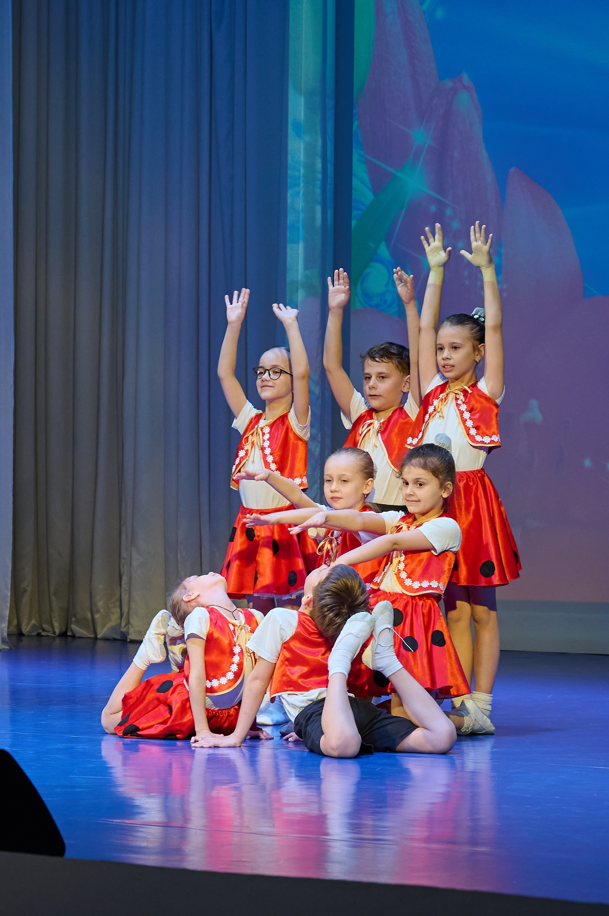 8 марта Марьина роща. Жизнь курорта Кабардинка в фотографиях