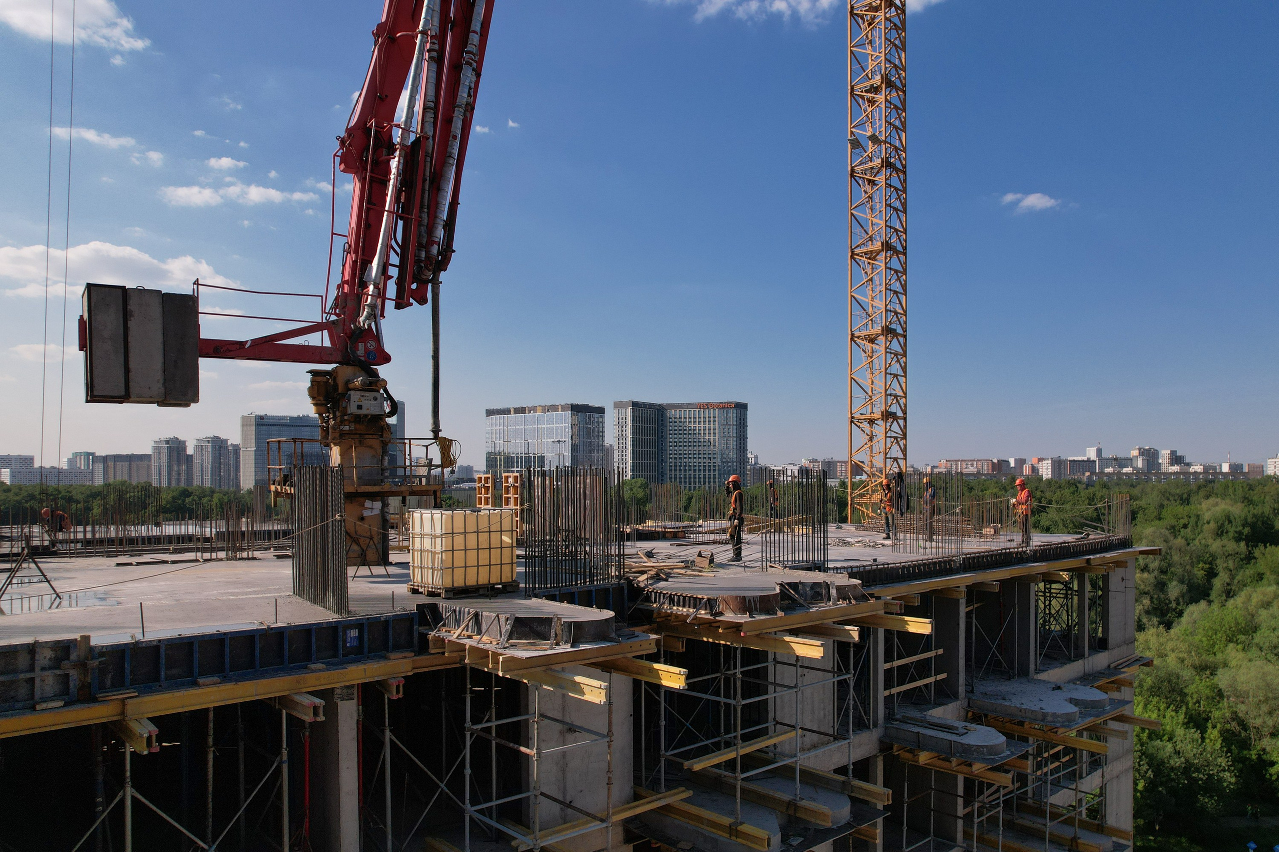 Архитектура и недвижимость. Ход строительства. Съемка с дрона. Профессиональное решение для частных лиц и бизнеса